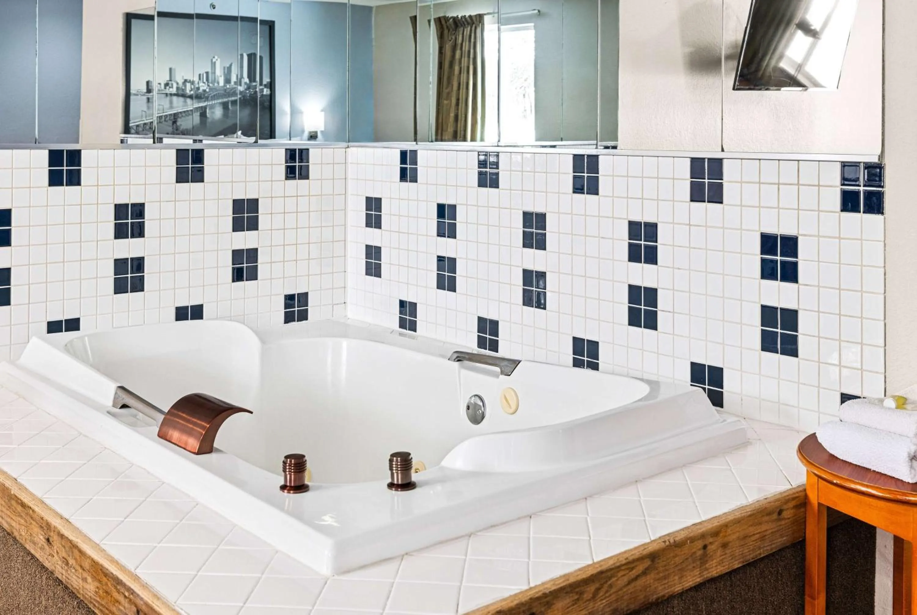 Photo of the whole room in Super 8 by Wyndham Pittsburgh/Monroeville