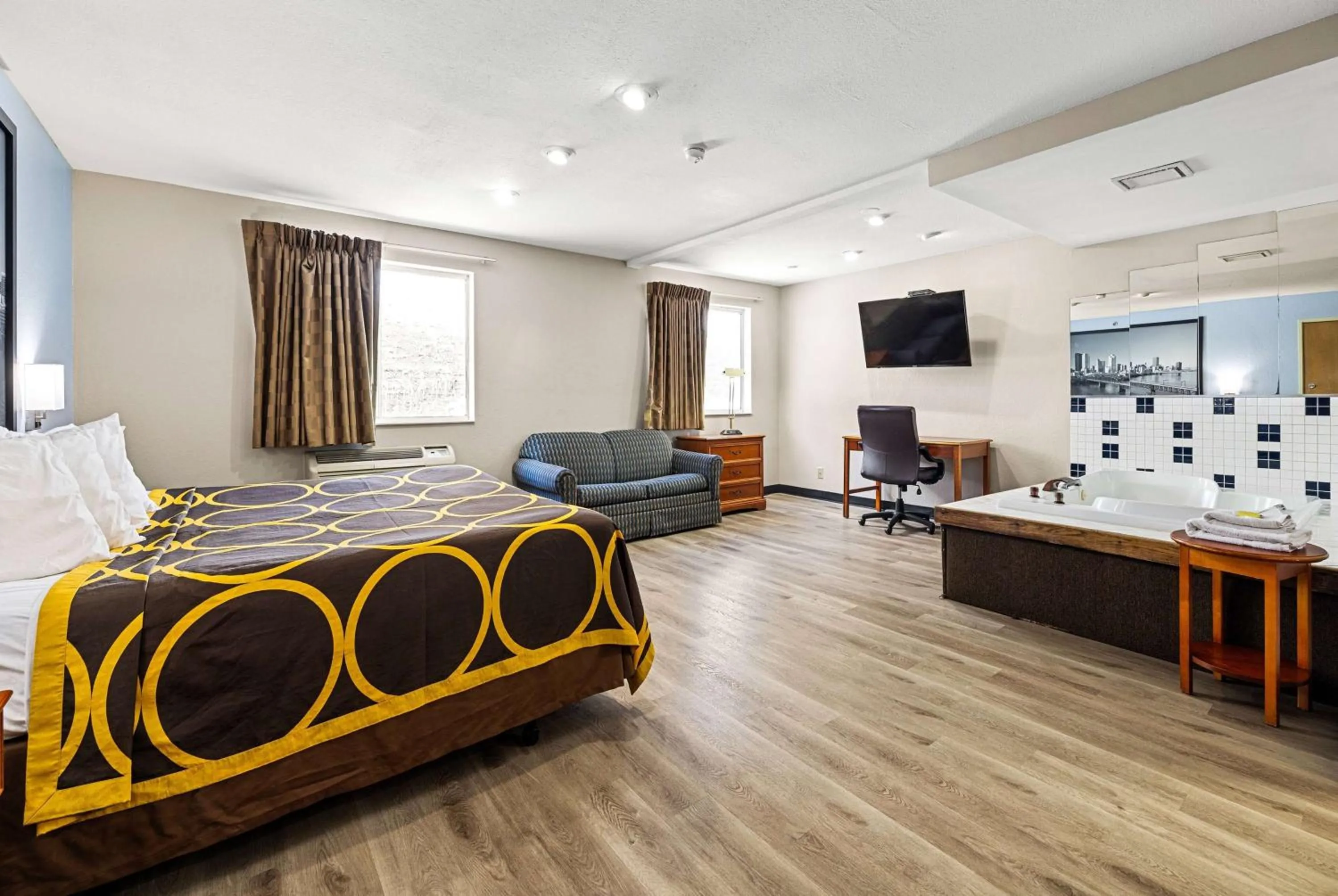 Photo of the whole room in Super 8 by Wyndham Pittsburgh/Monroeville