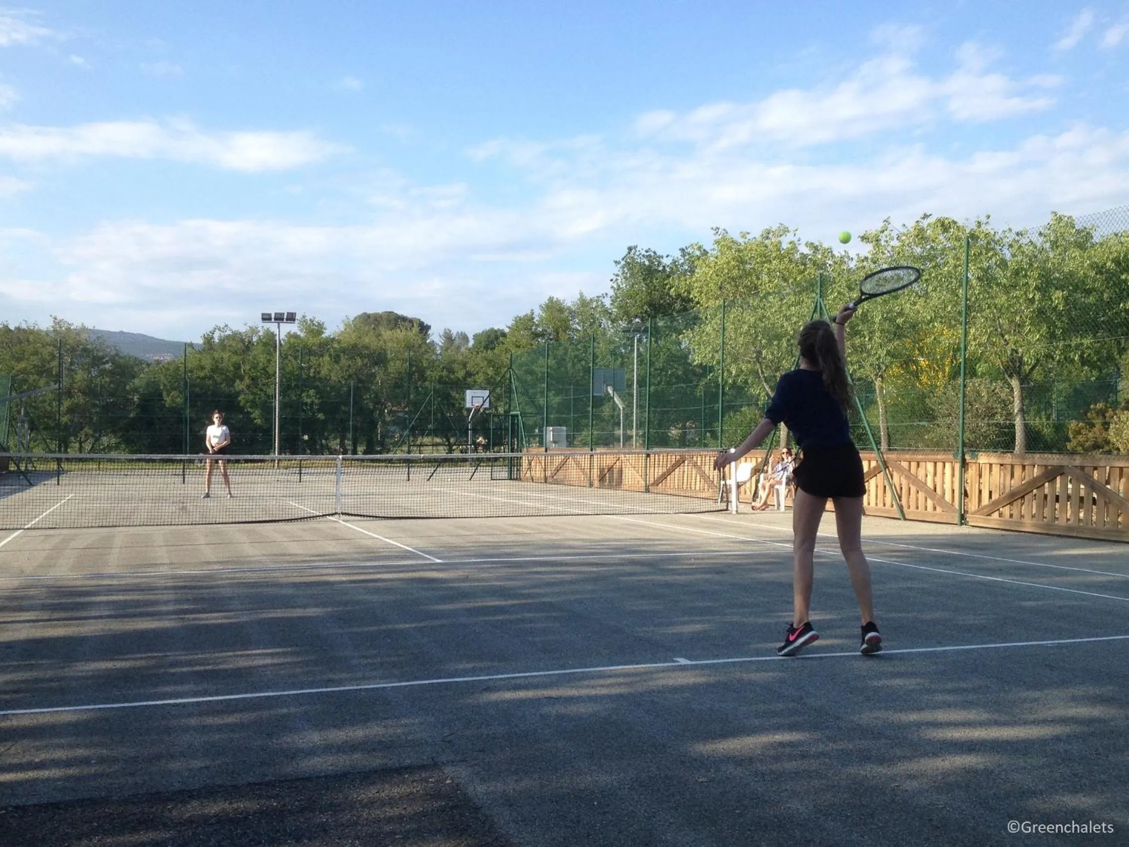 Tennis court in Mountain View Mobile Home in Roquebrune-sur-Argens, France
