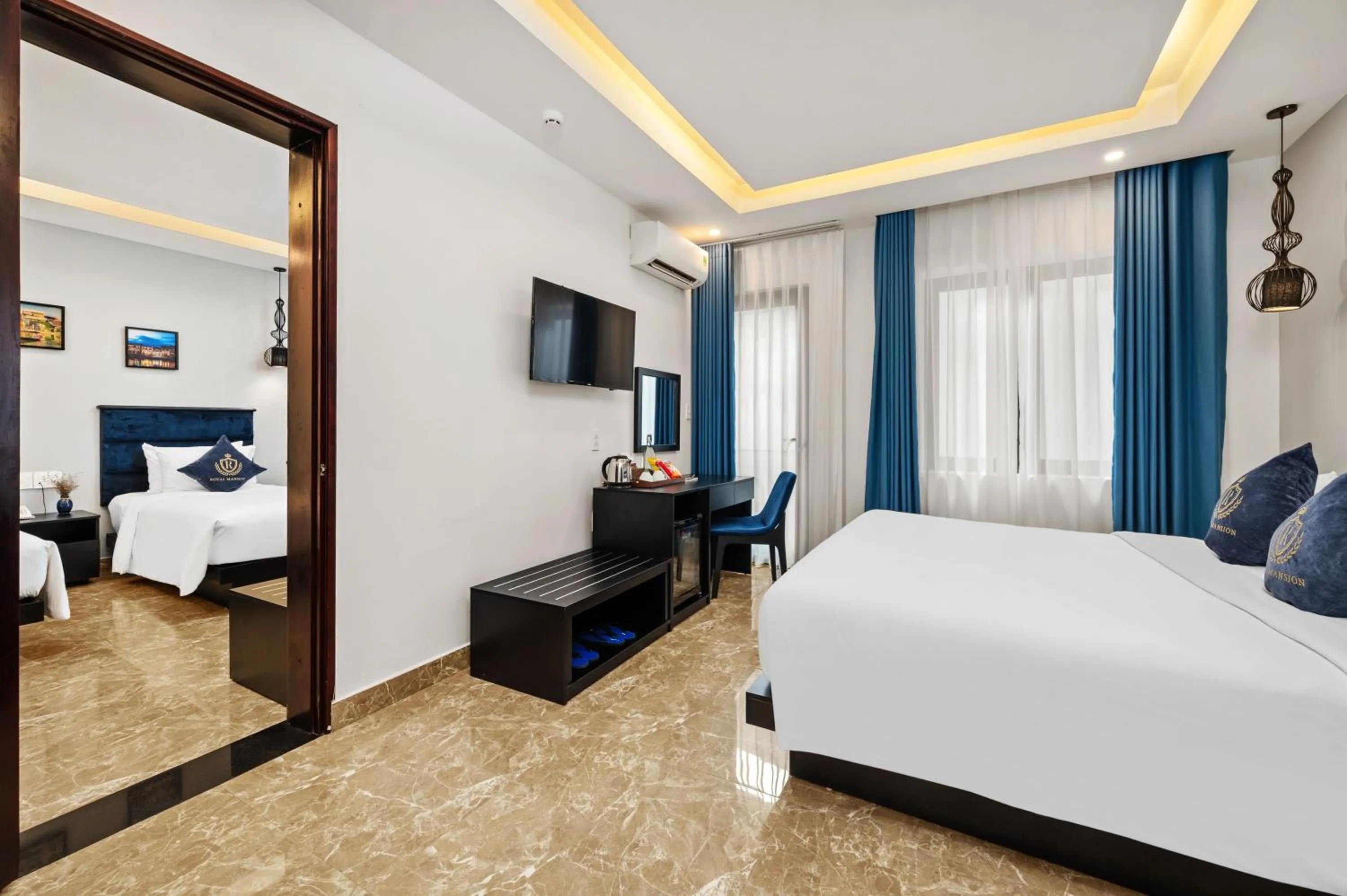 Bed in Royal Mansion Boutique Hoi An