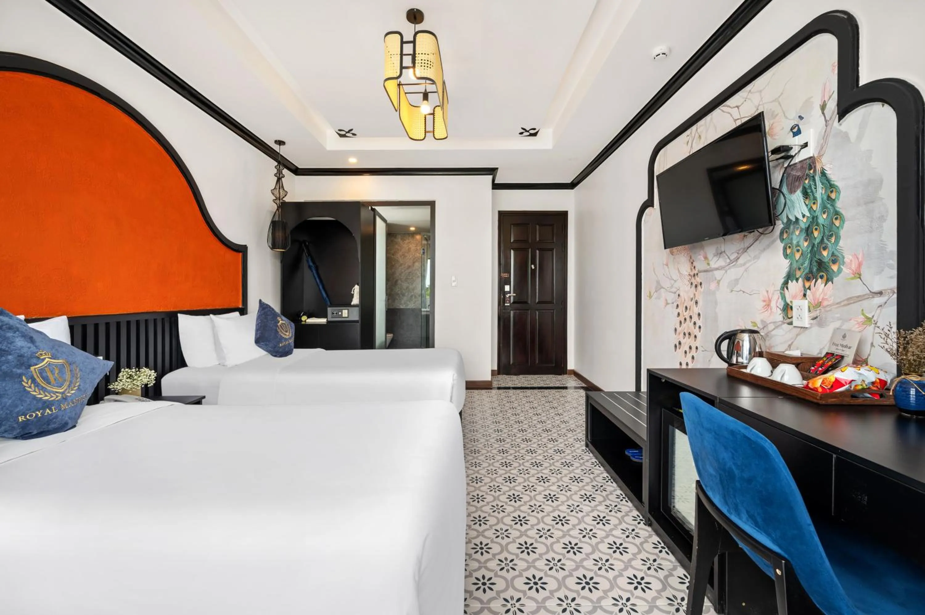 Bed in Royal Mansion Boutique Hoi An