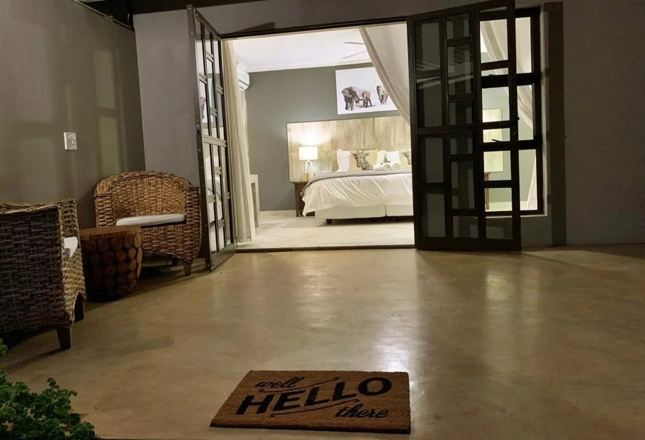 Patio, Bed in The Wilds Guest House