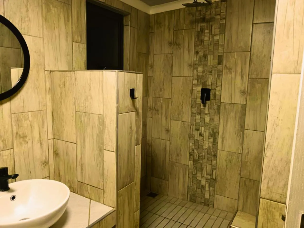 Shower in The Wilds Guest House