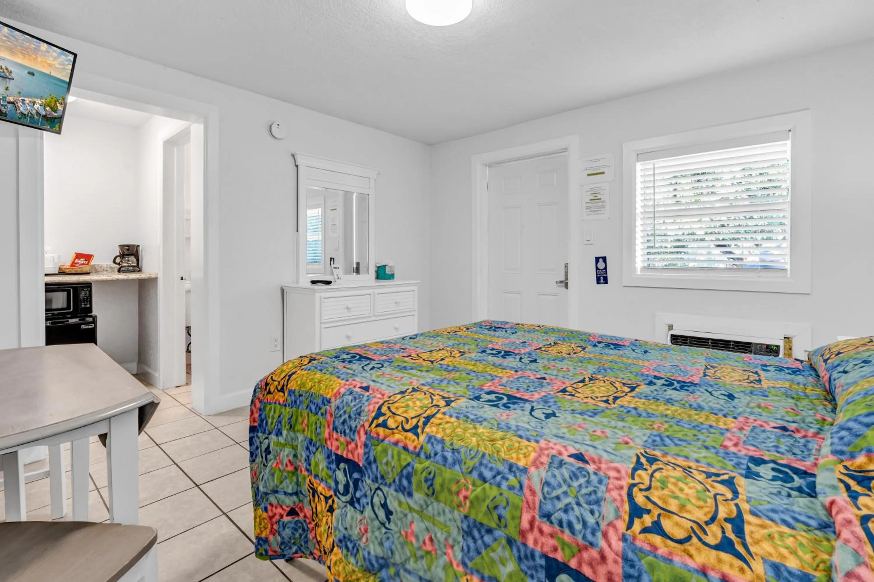 Bed in Blackfin Resort and Marina