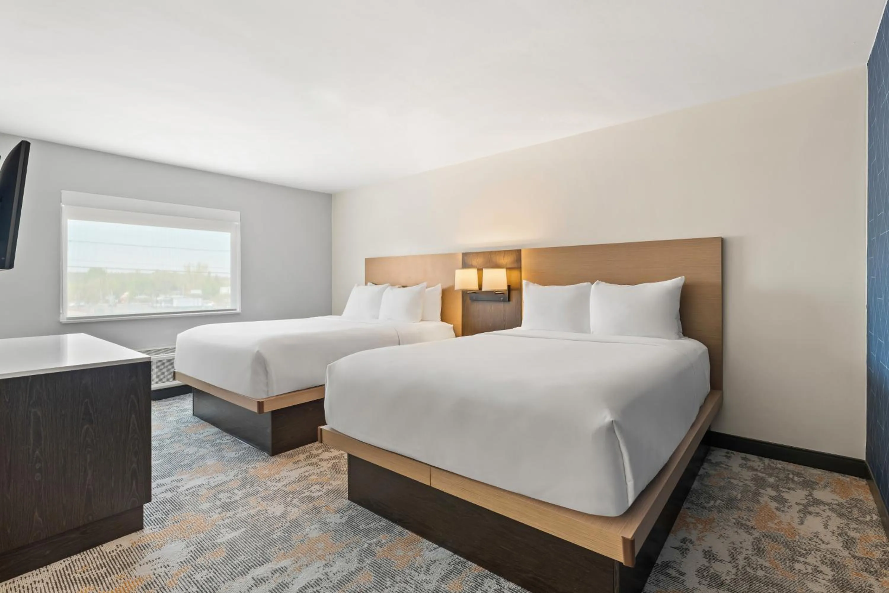 Bedroom, Bed in The Ellsworth Hotel, an Ascend Collection Hotel