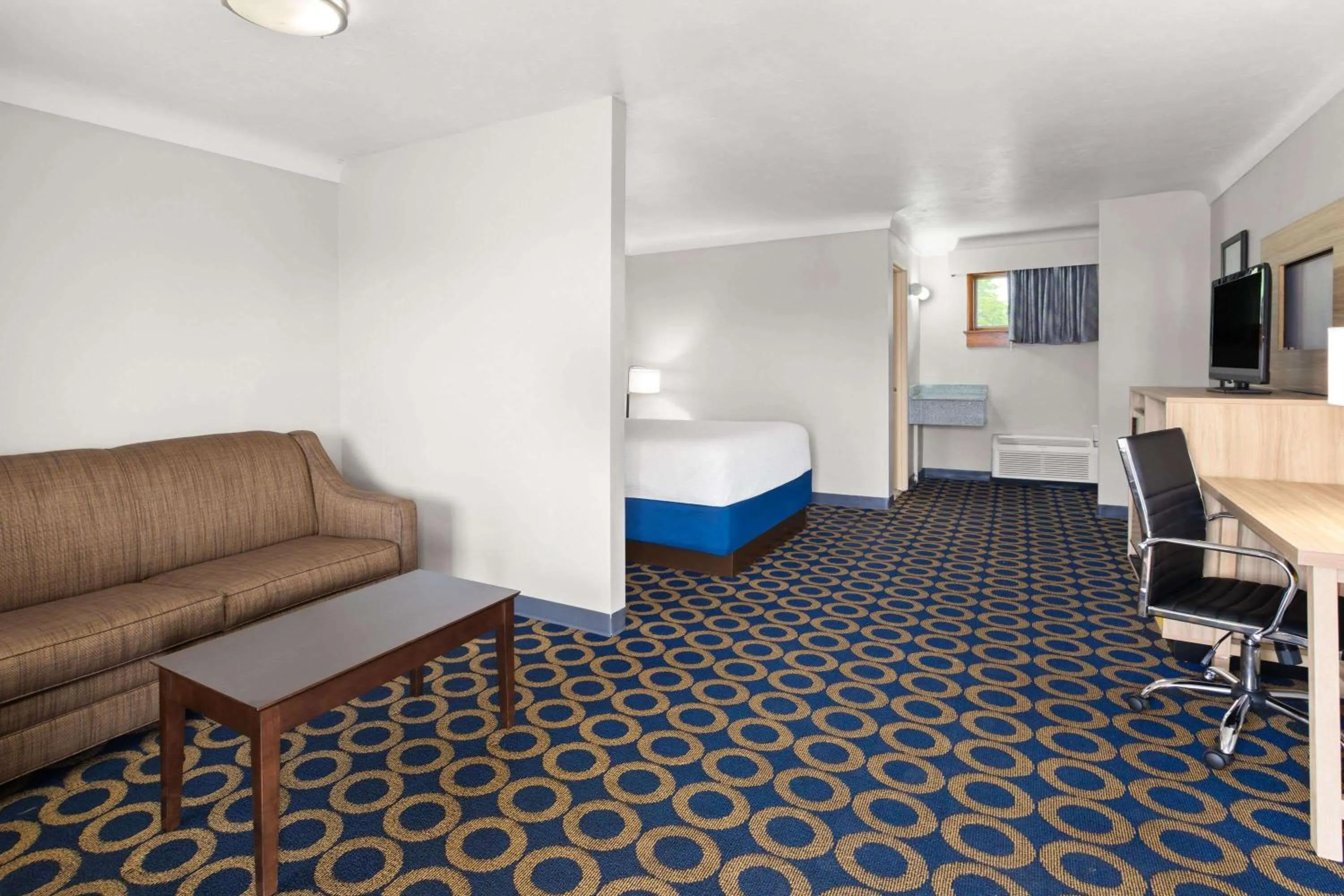 Photo of the whole room in Days Inn by Wyndham Wauseon