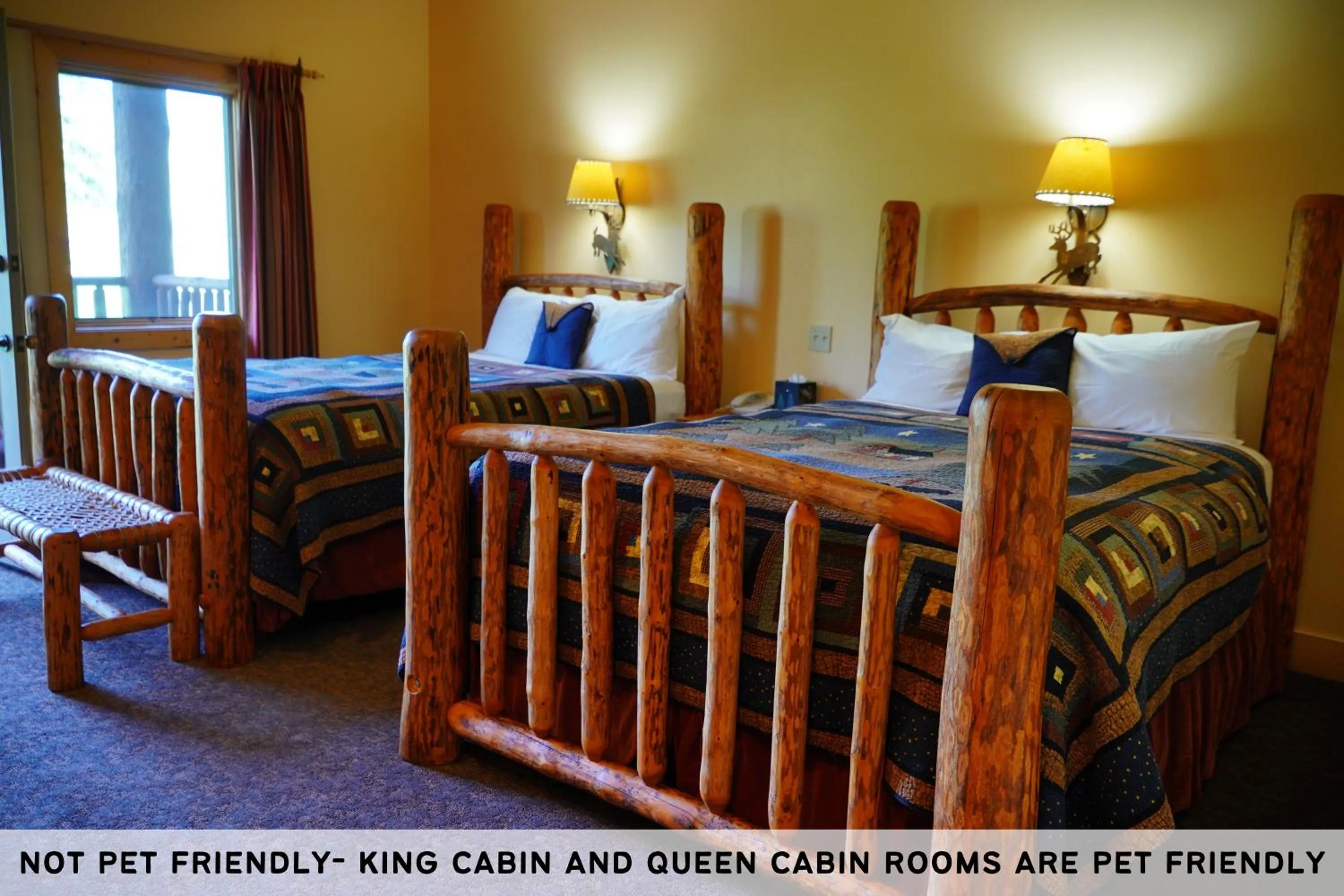 Bedroom, Bed in Daniels Summit Lodge