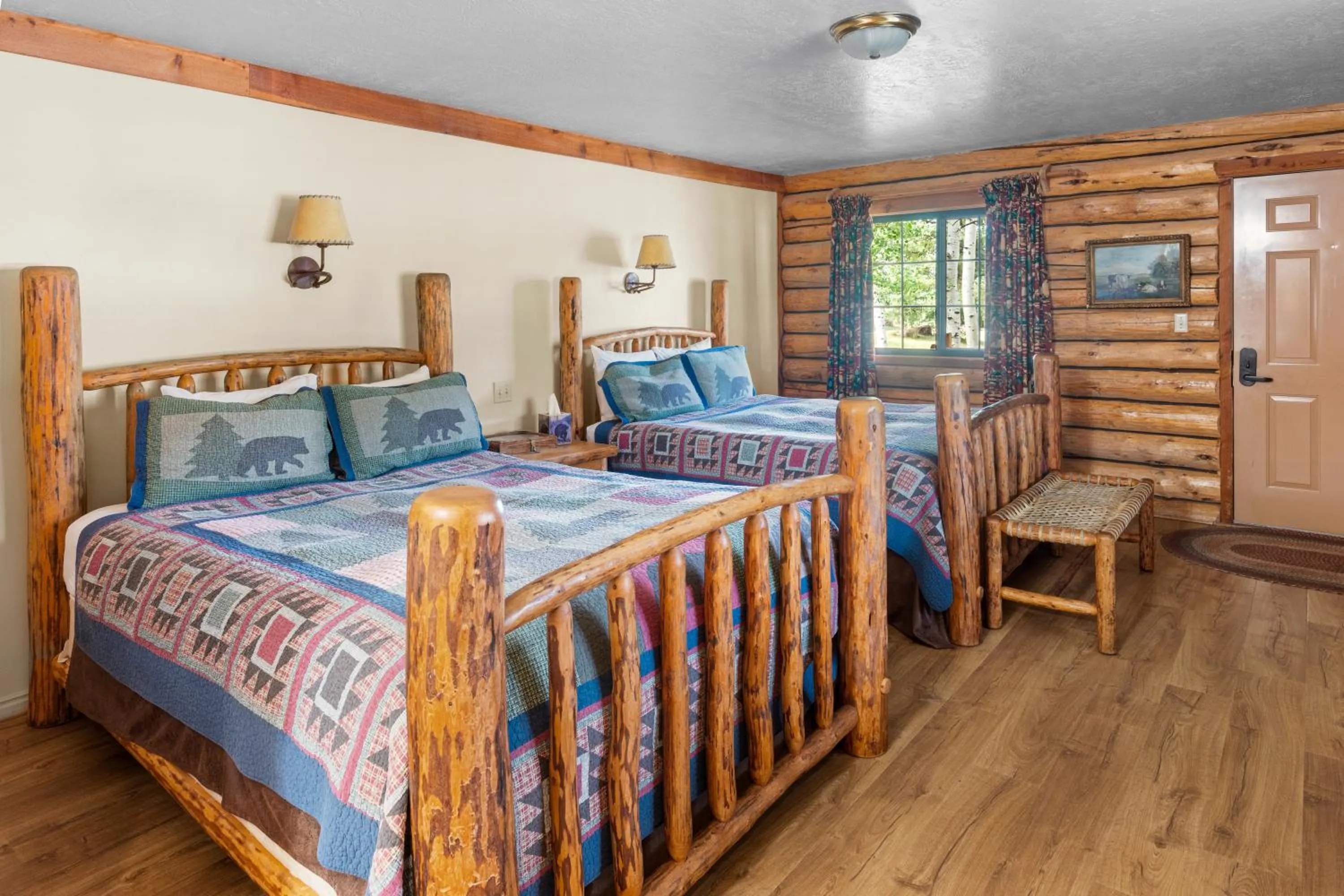 Bedroom, Bed in Daniels Summit Lodge
