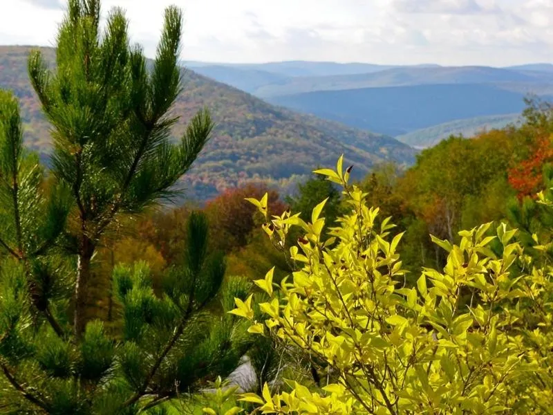 Hiking in Winter Clove Family Inn