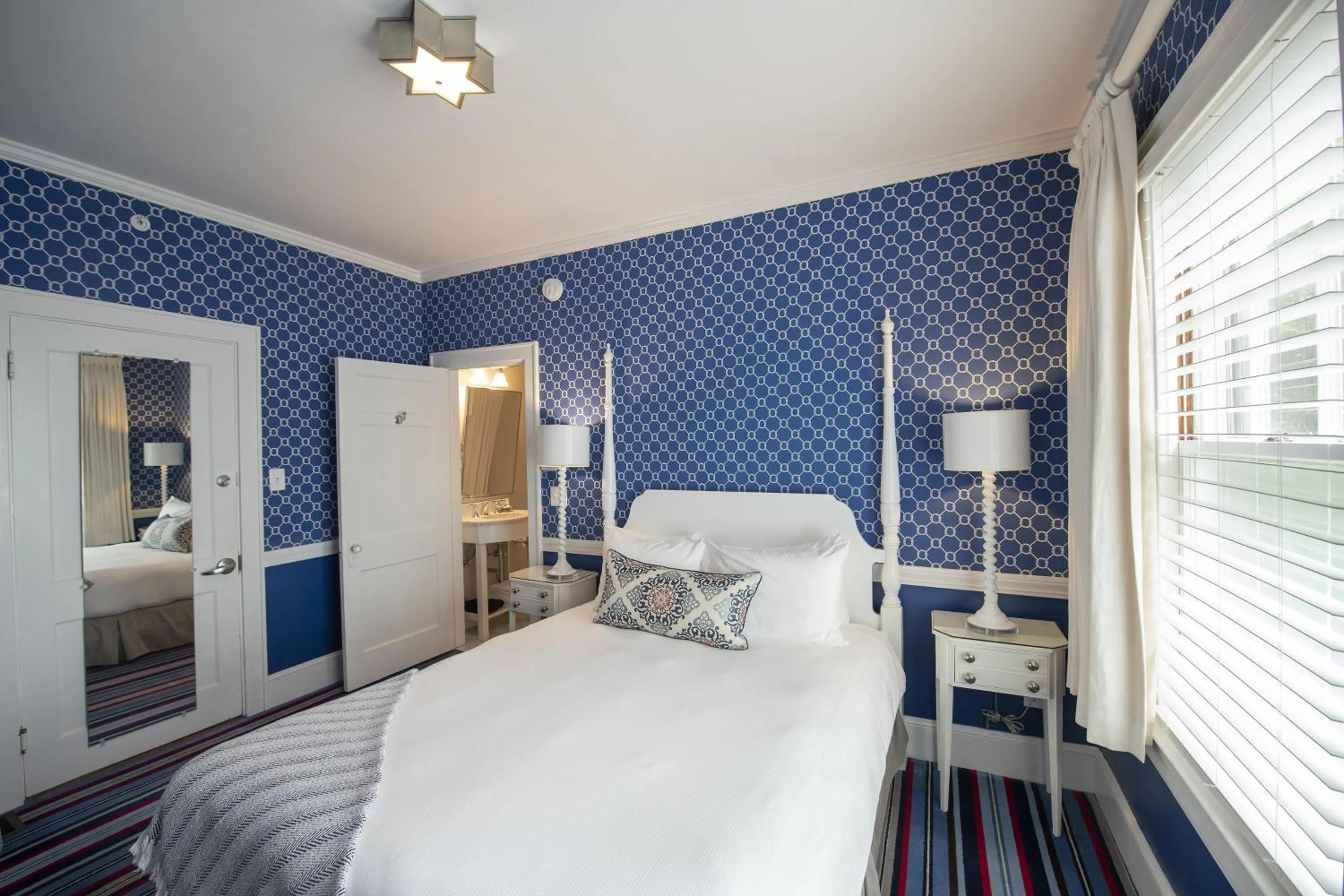 Bedroom, Bed in Kennebunkport Inn