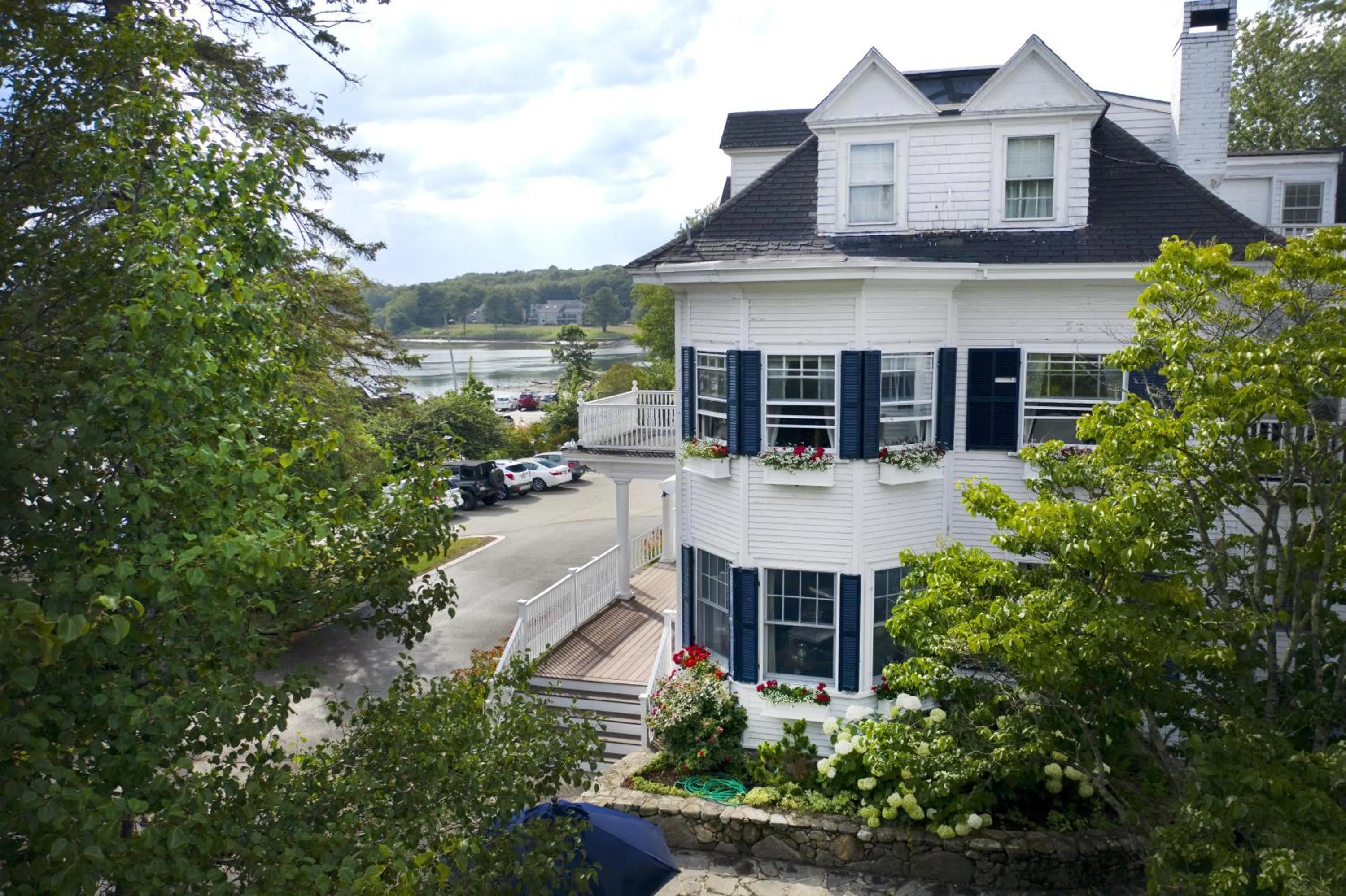 Property building in Kennebunkport Inn