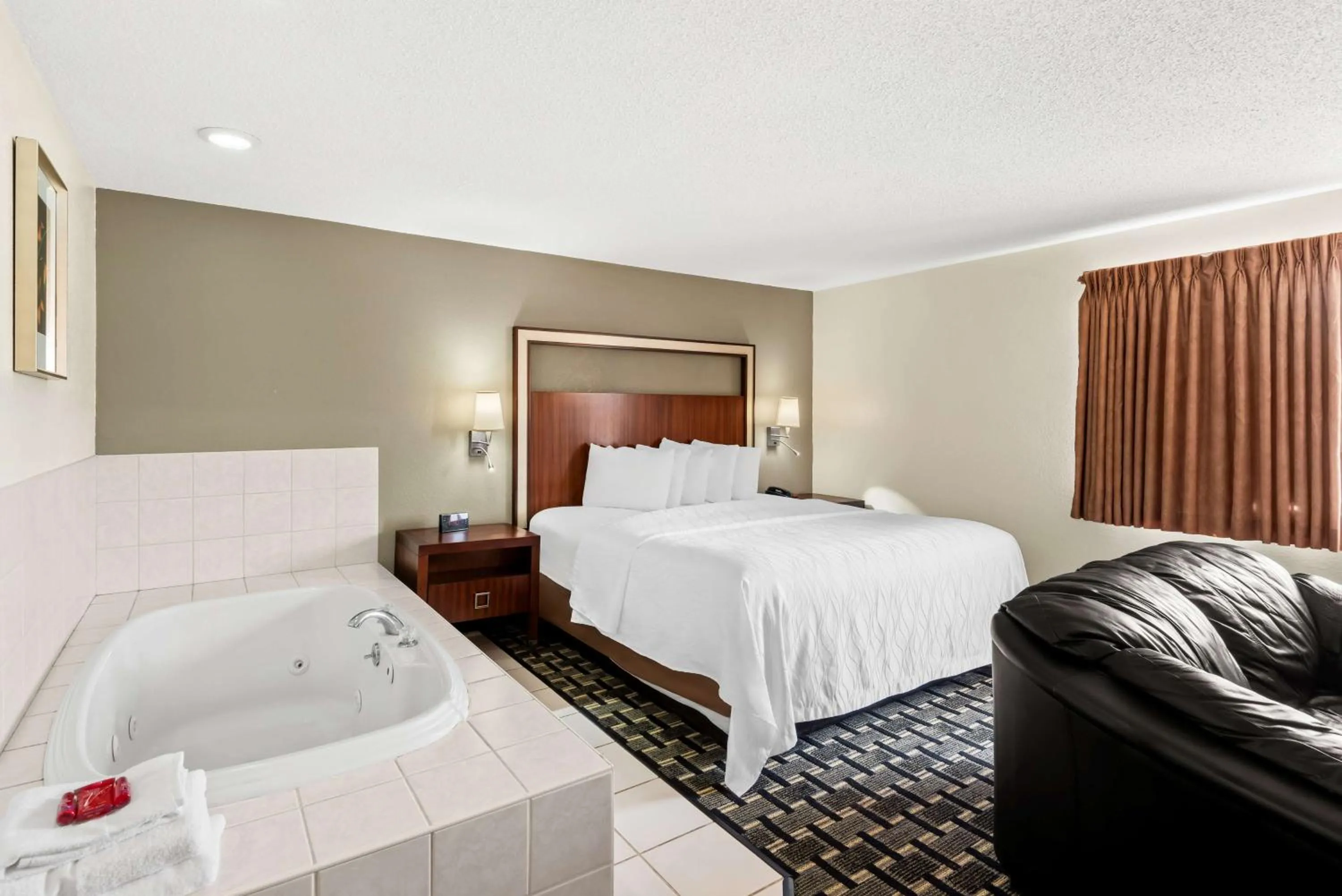 Bedroom, Bed in SureStay Hotel by Best Western Manchester