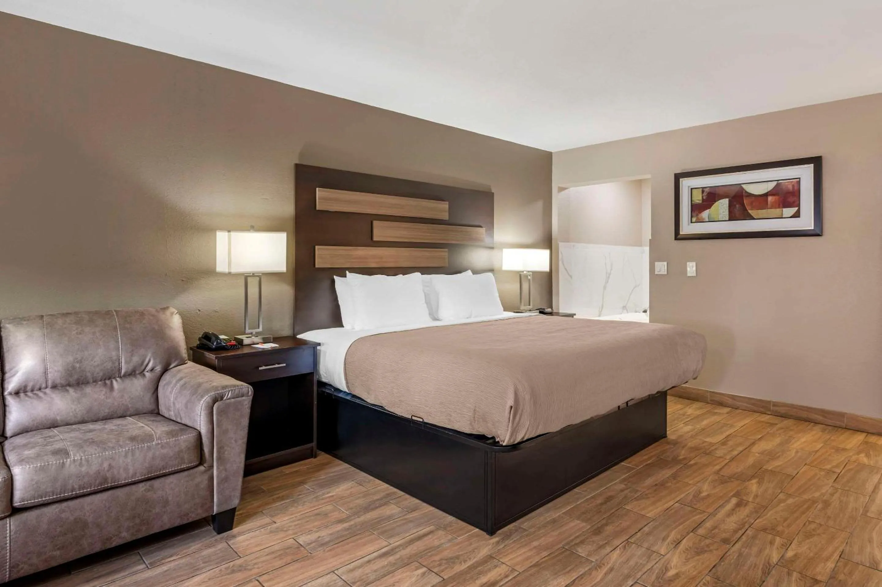 Bedroom, Bed in Americas Best Value Inn New Boston