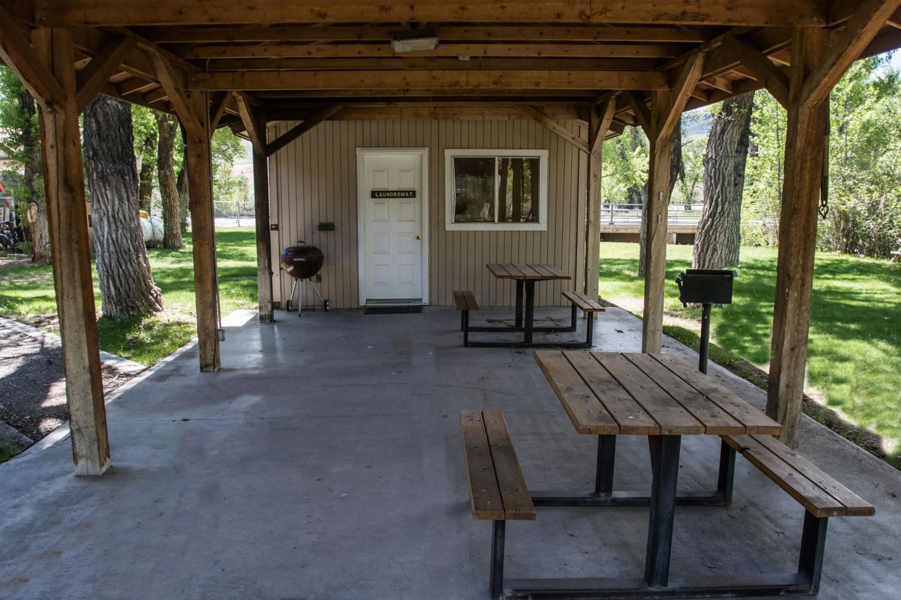Patio in Stagecoach Inn & Suites