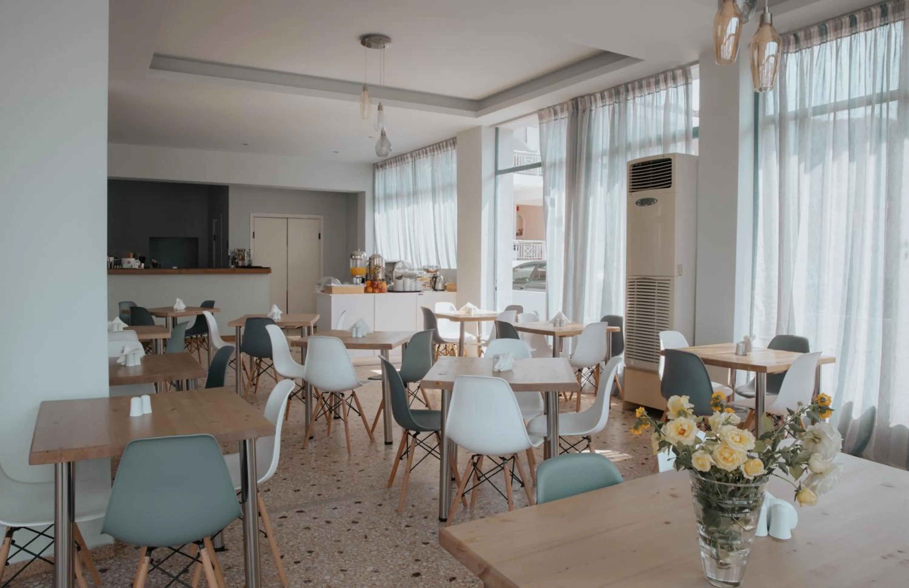 Breakfast in Vivari Acta