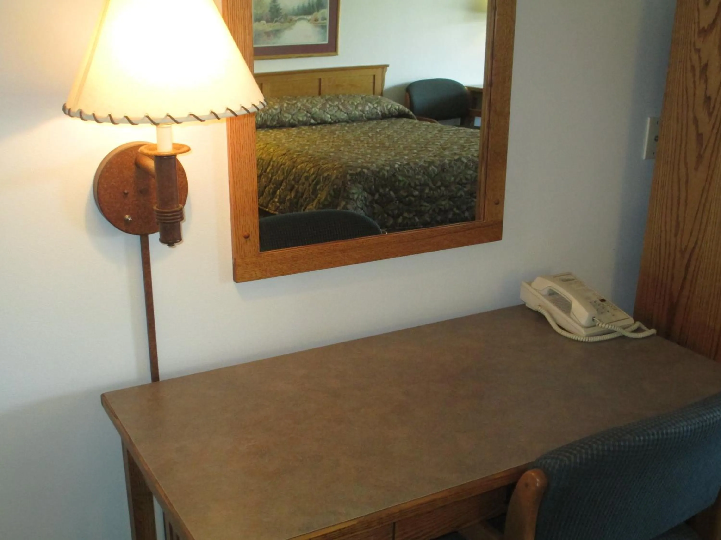 Decorative detail, Bed in Bozeman Inn