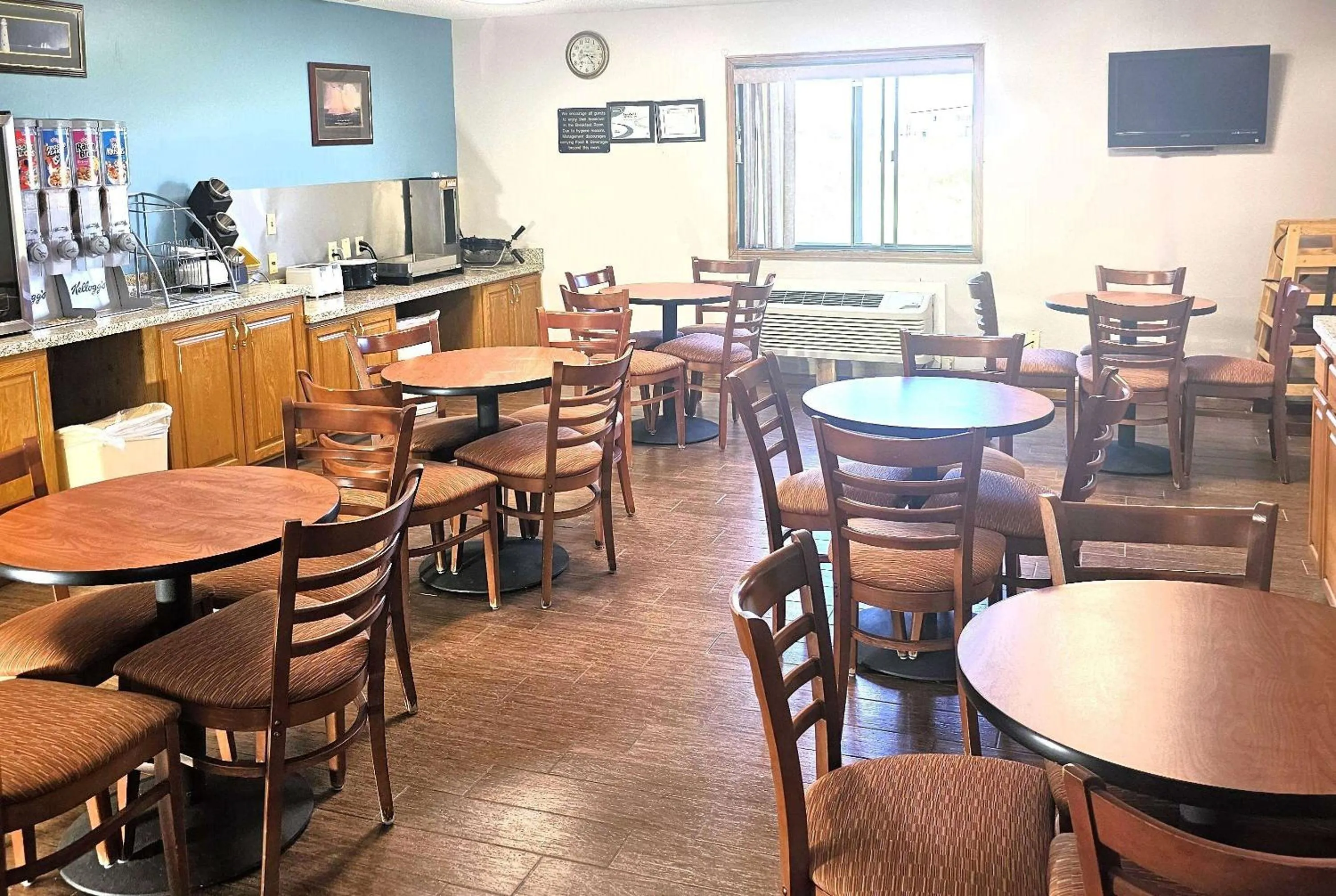 Breakfast in Days Inn by Wyndham North Sioux City