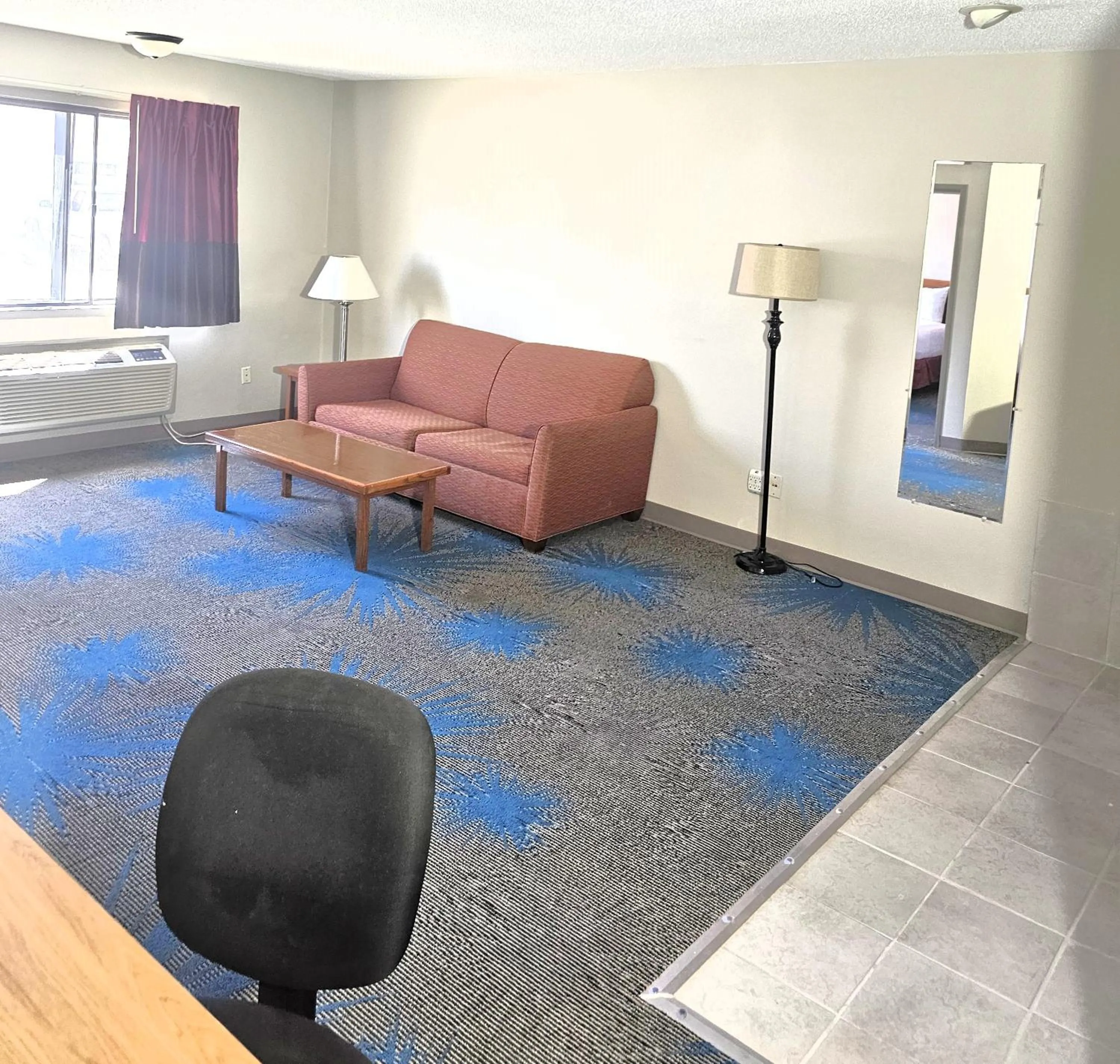 Living room in Days Inn by Wyndham North Sioux City
