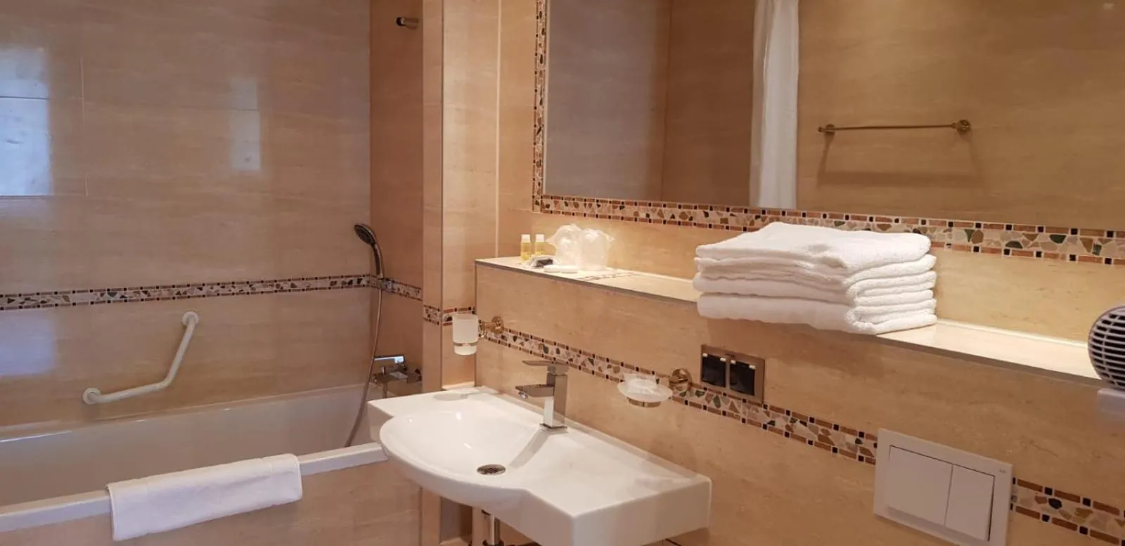 Bathroom in Hotel-Villa Lalee