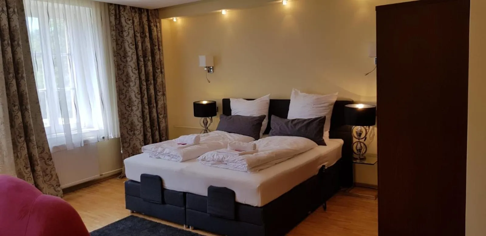 Bed in Hotel-Villa Lalee