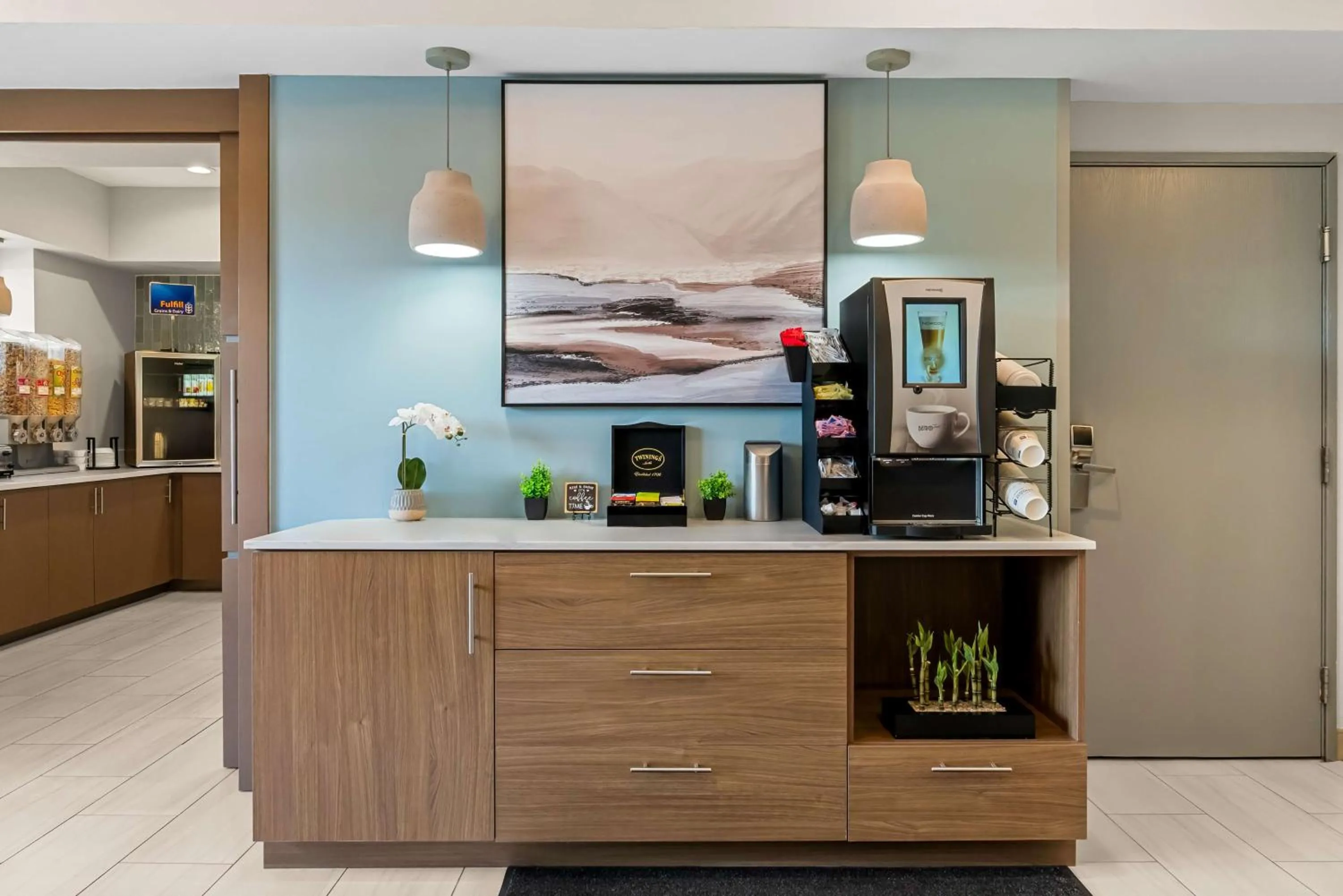 Breakfast in Best Western Executive Inn