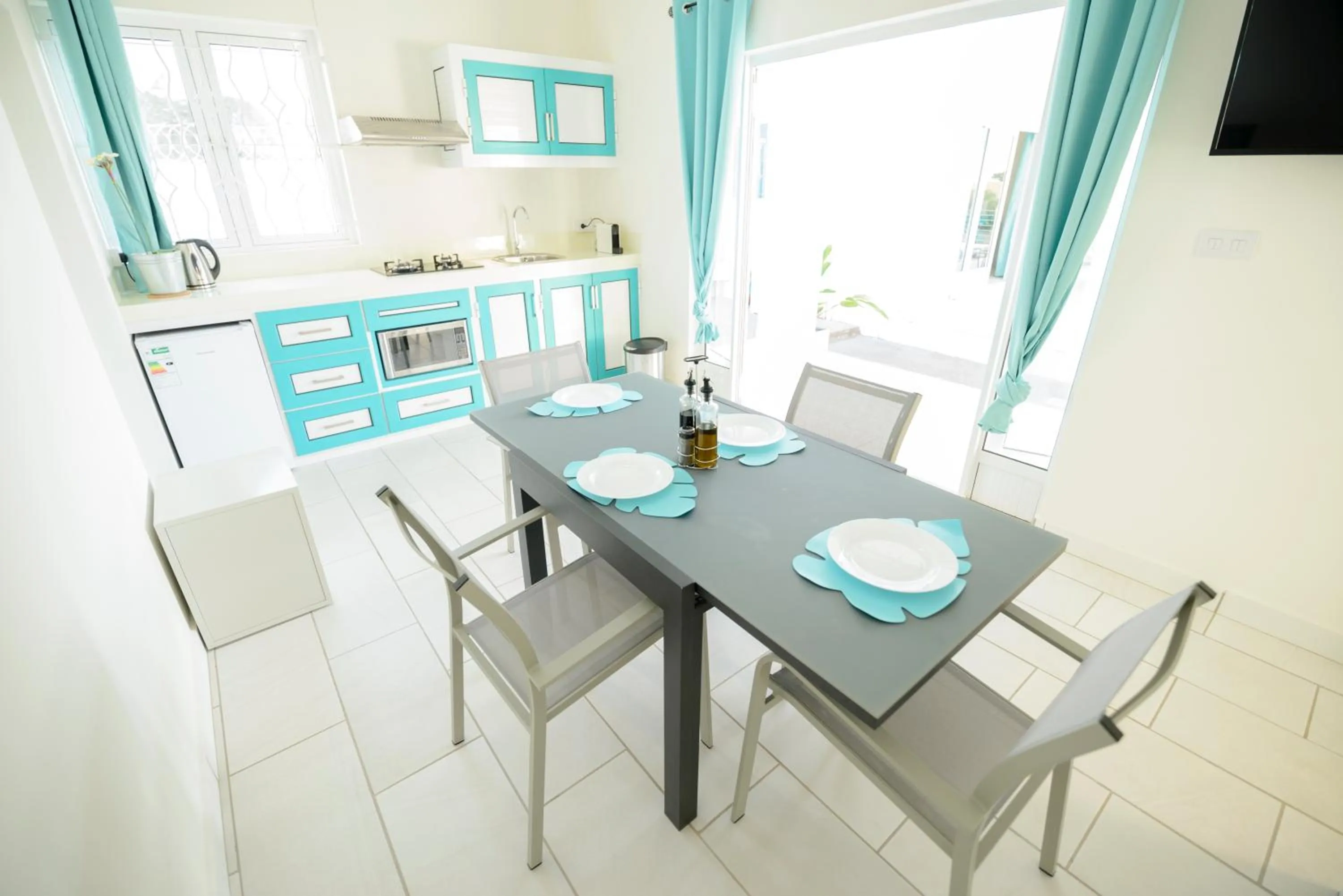 Kitchen or kitchenette in Abiki Mauritius with Tourism Authority Permit