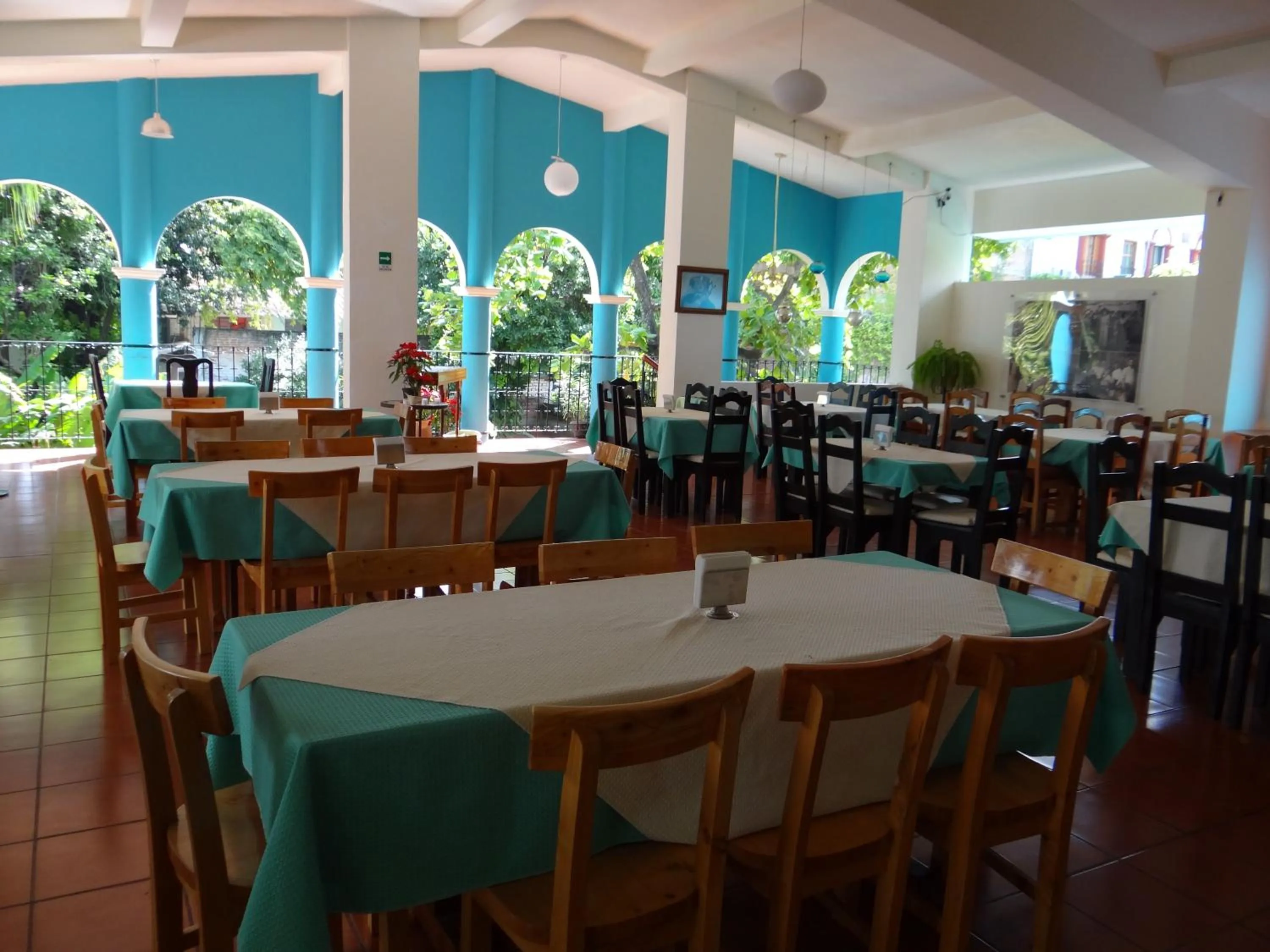 Restaurant/places to eat in Yaxché