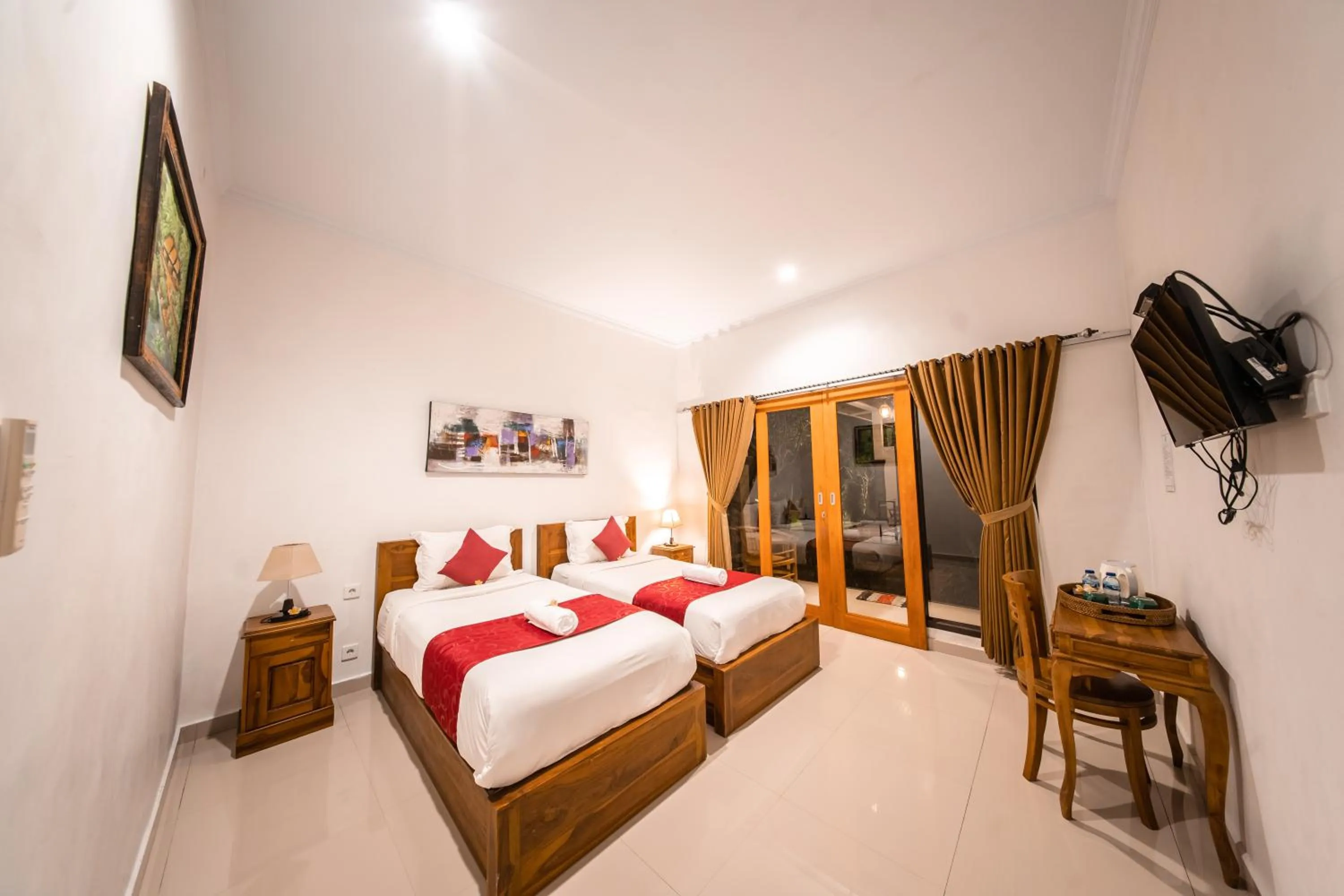 Bed in Surya Maha Bungallo