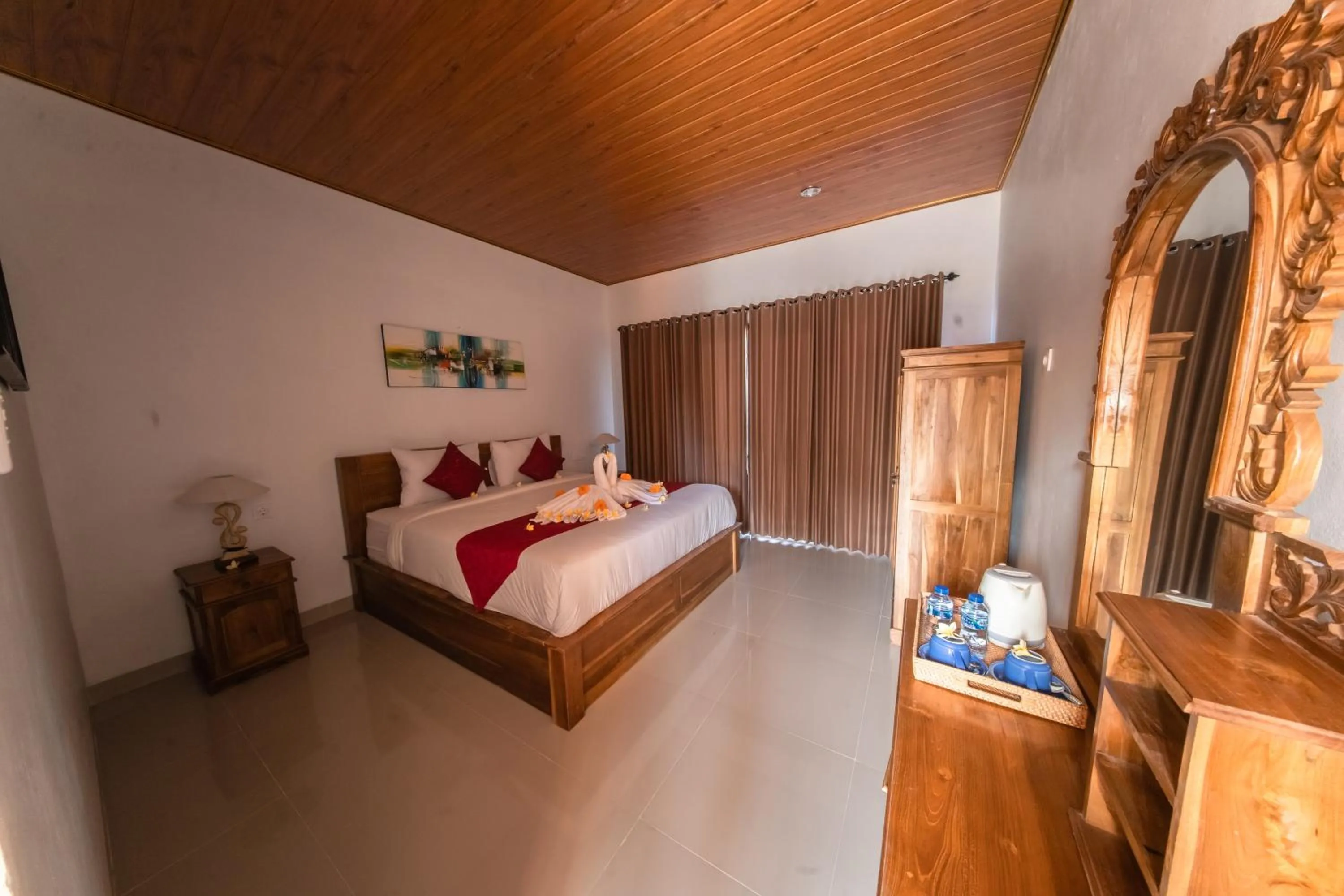 Bed in Surya Maha Bungallo