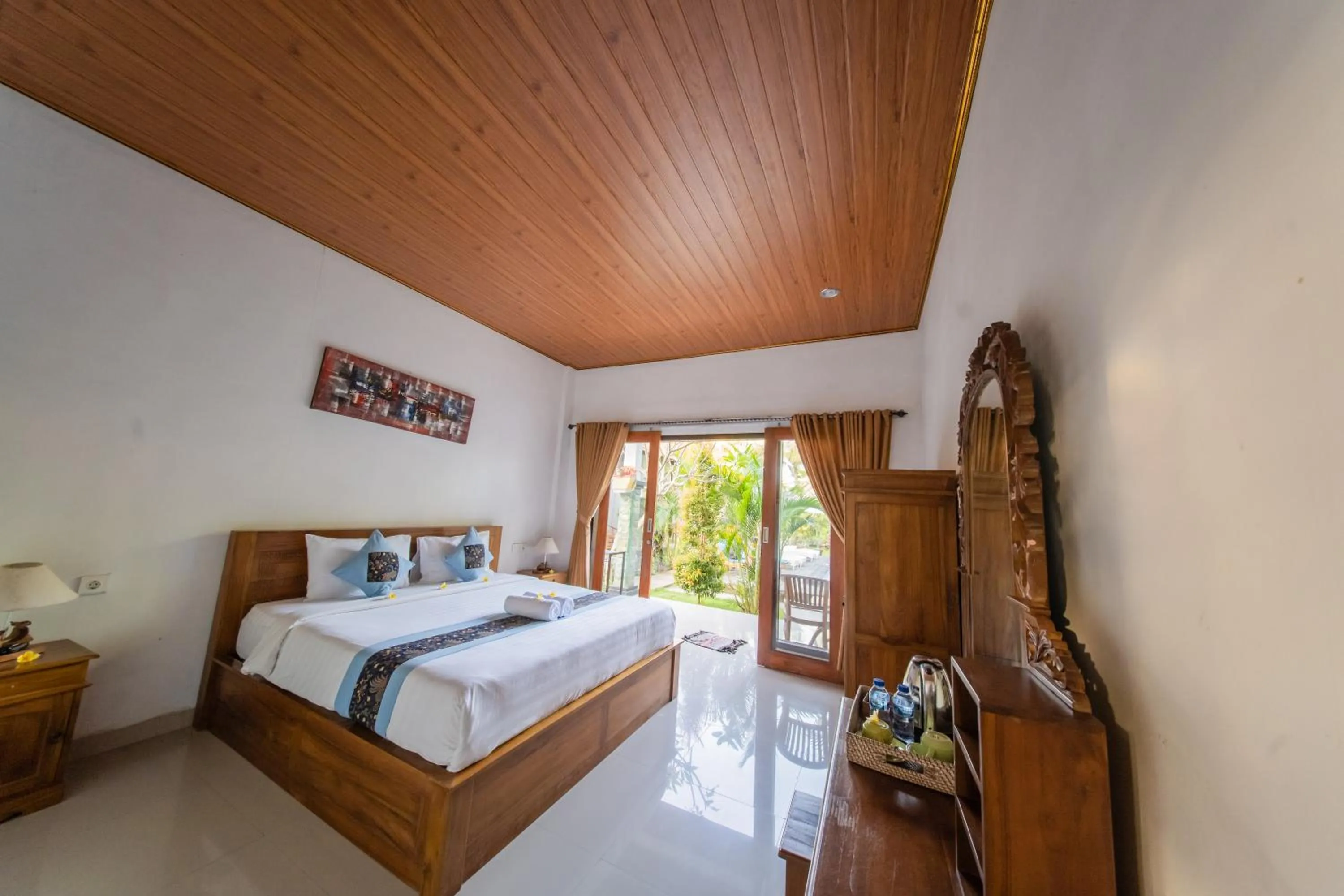 Bed in Surya Maha Bungallo