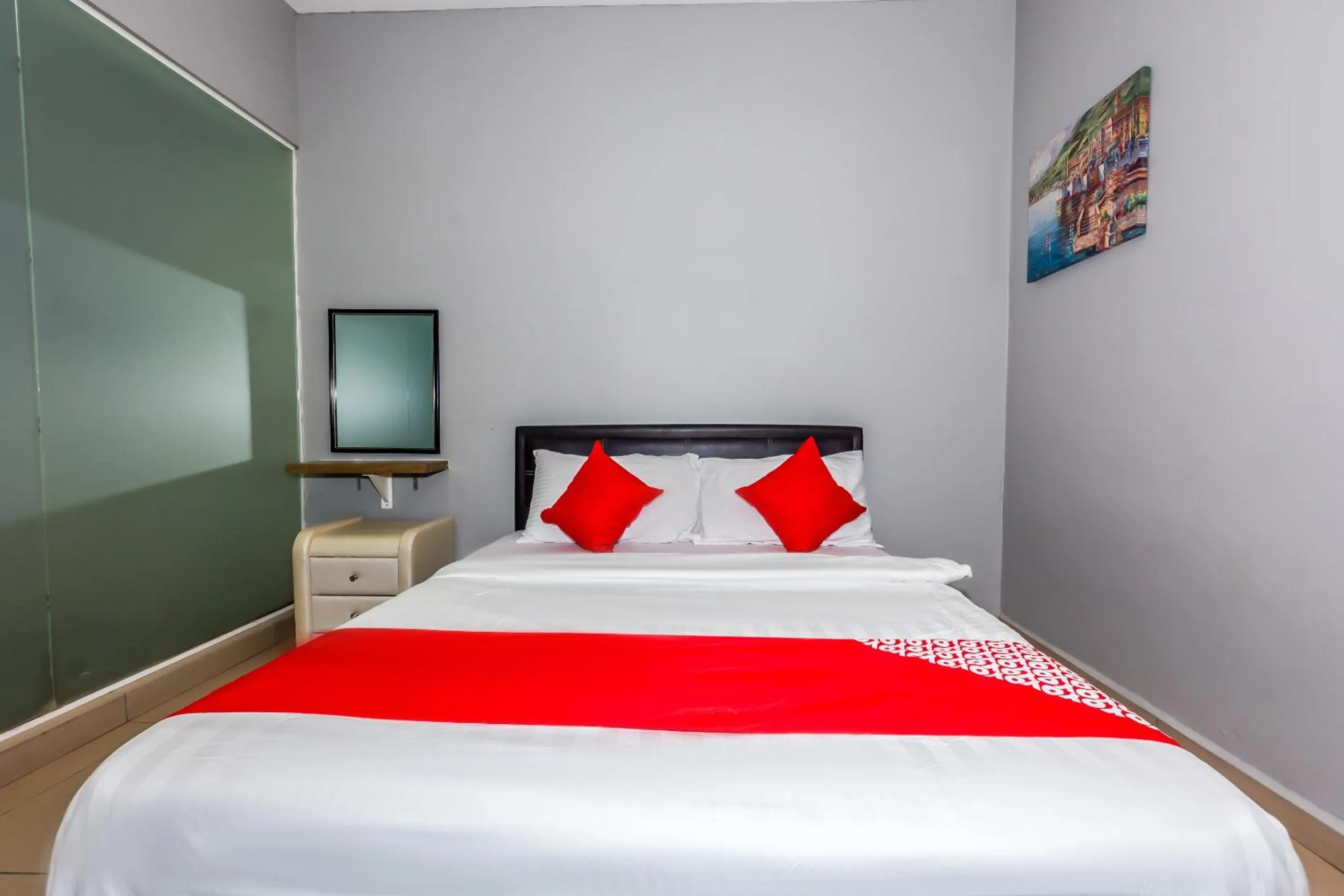 Bedroom in OYO 1185 Ho Hotel