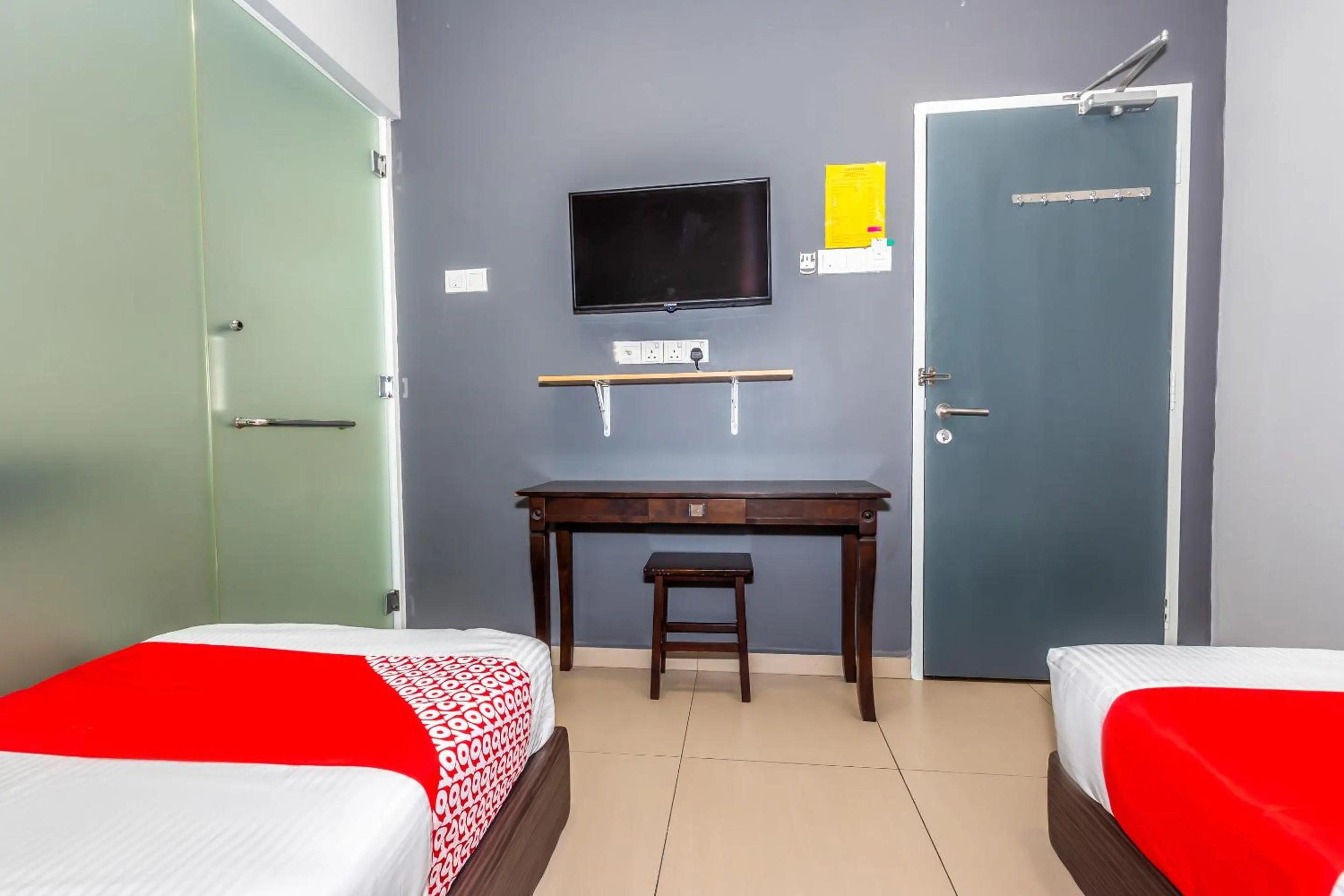 Bedroom in OYO 1185 Ho Hotel