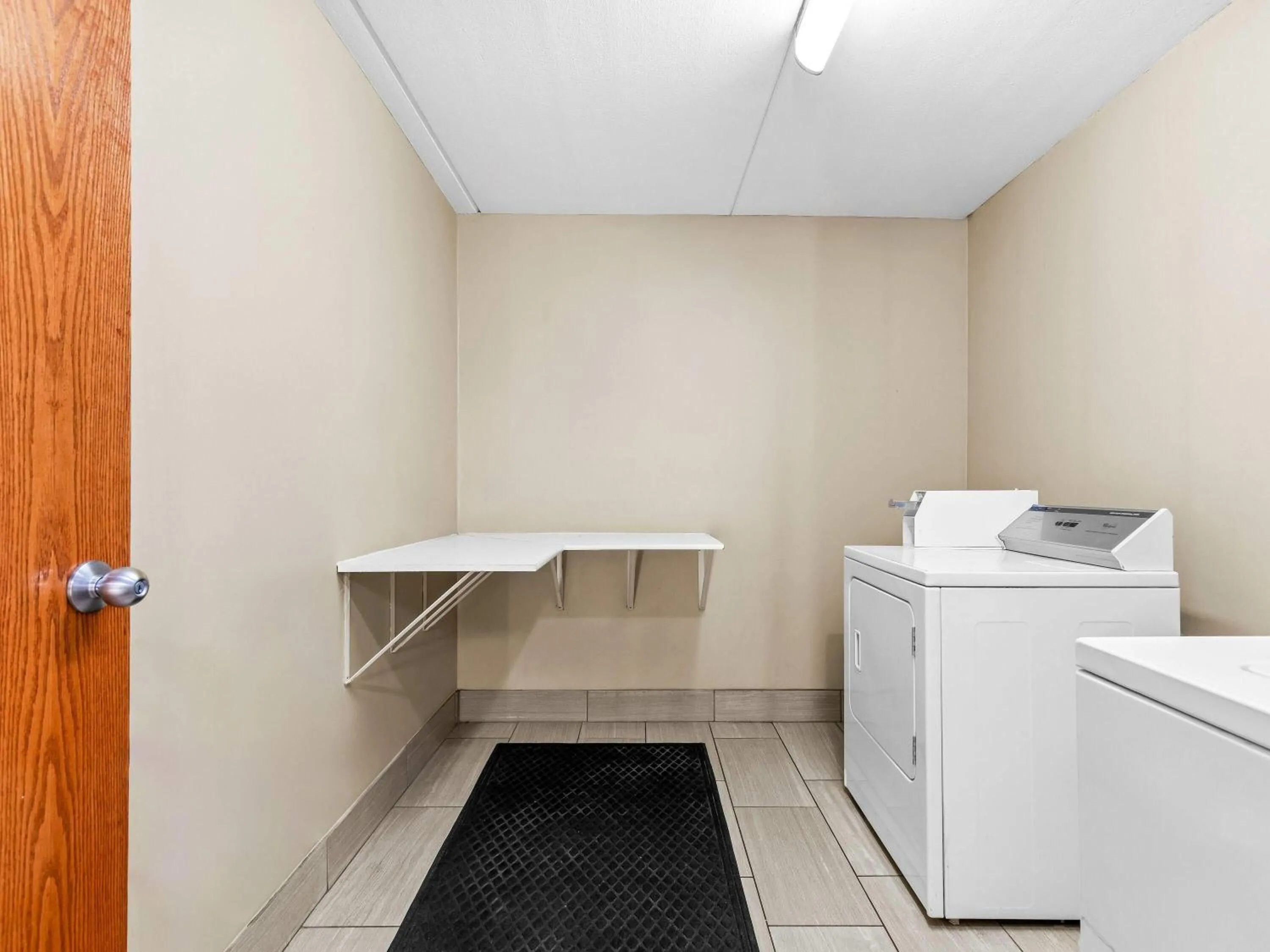 On site in Super 8 by Wyndham Sturtevant Racine