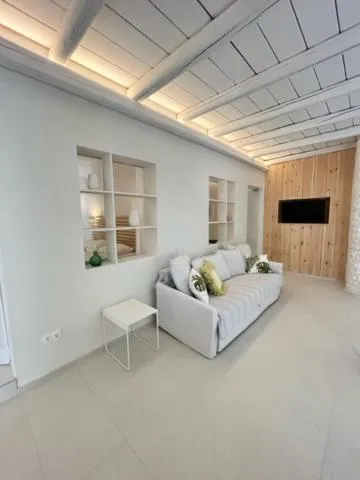 Die Zwei Brüder Art & Suites