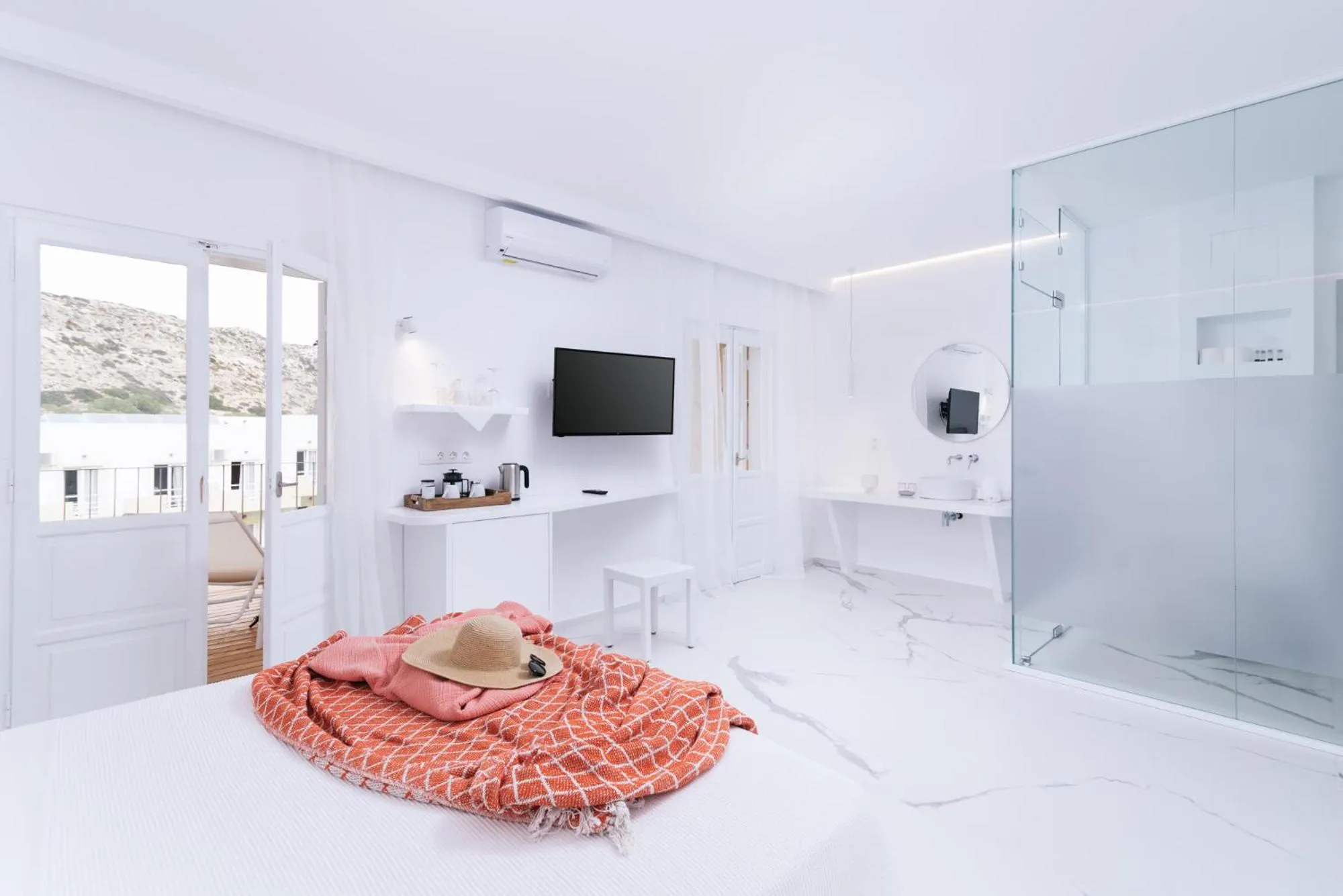 Die Zwei Brüder Art & Suites