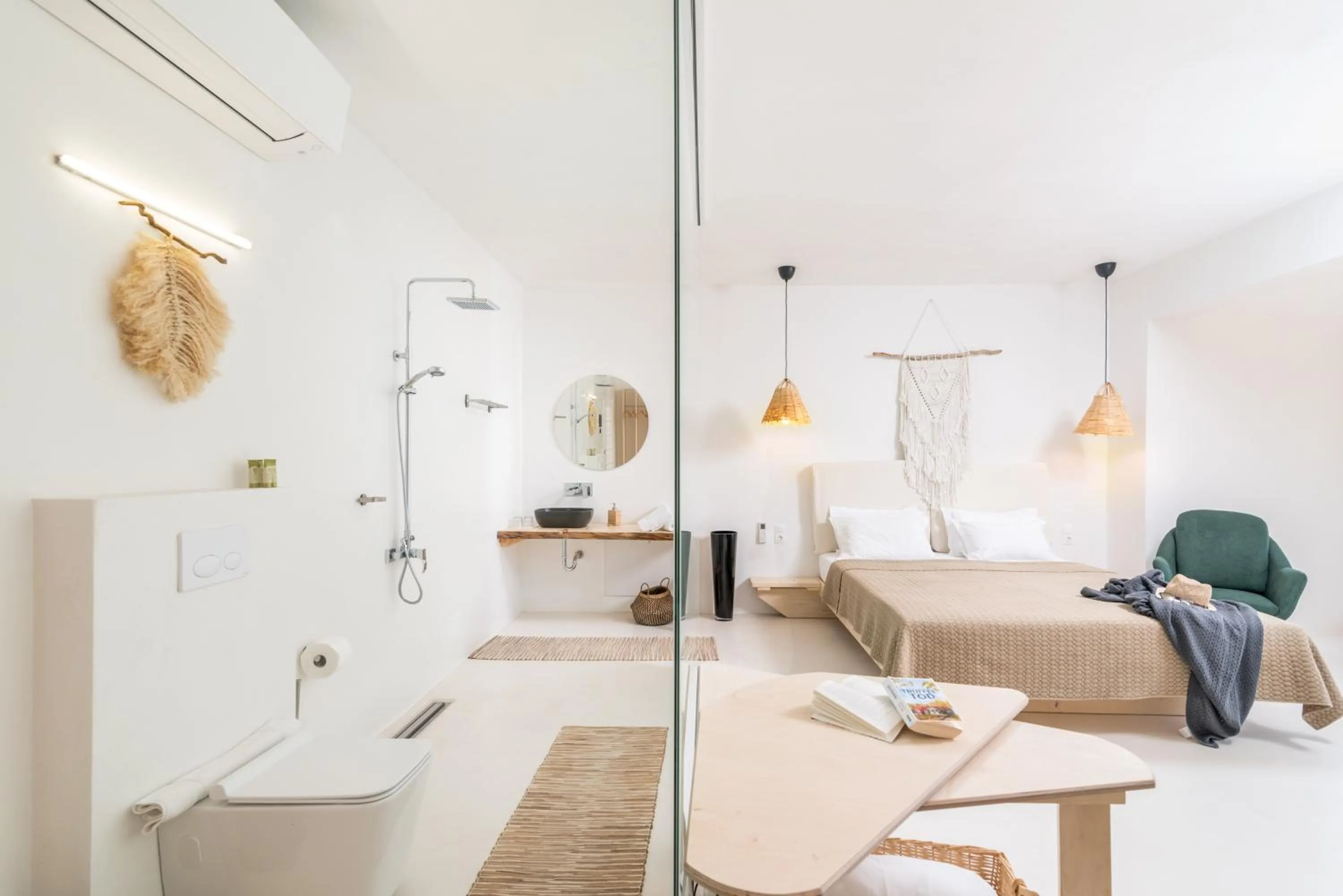 Die Zwei Brüder Art & Suites