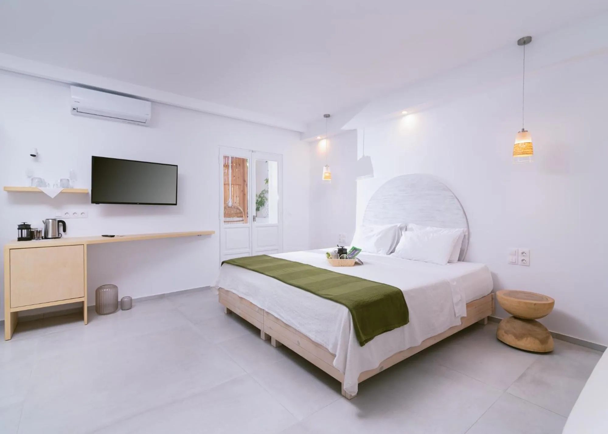 Bed in Die Zwei Brüder Art & Suites