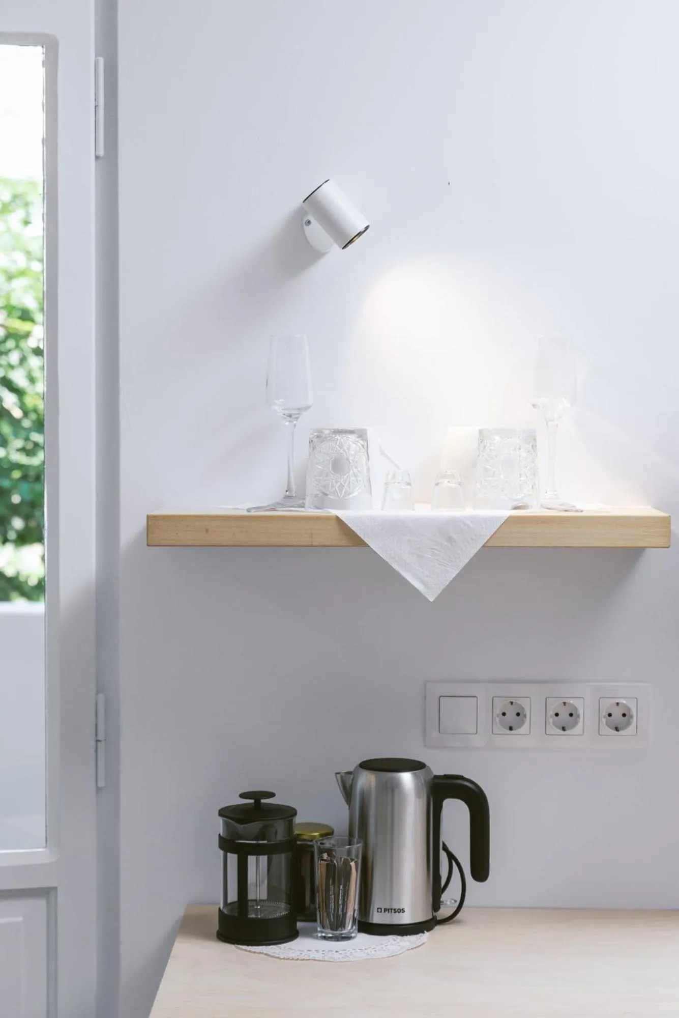 Die Zwei Brüder Art & Suites