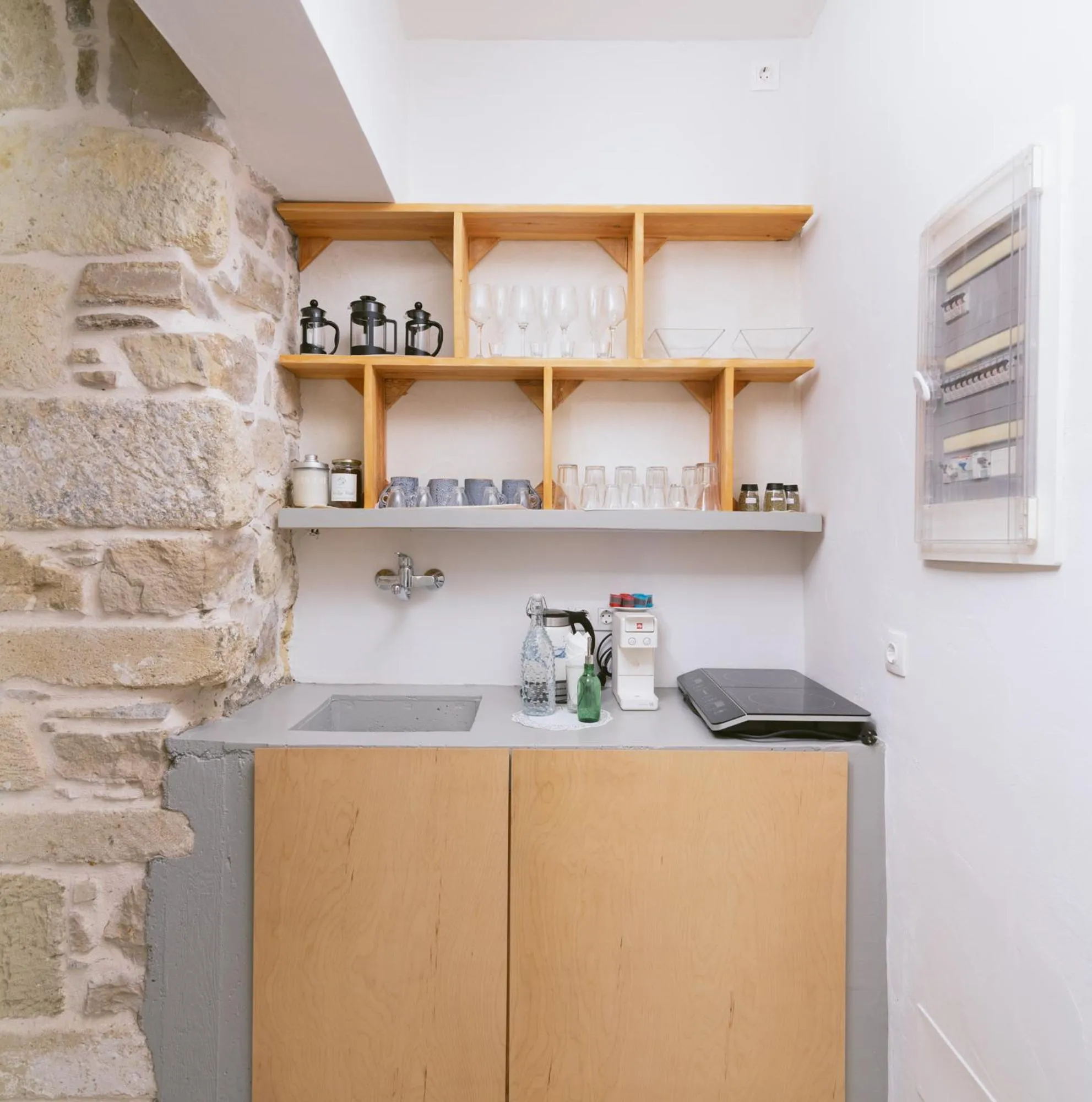 Die Zwei Brüder Art & Suites