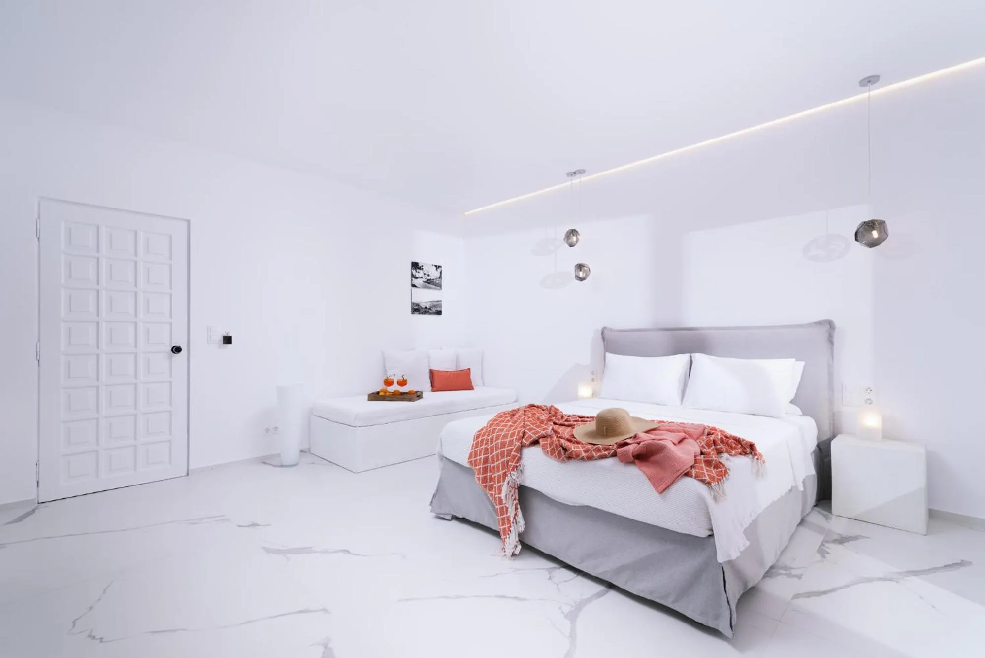 Bed in Die Zwei Brüder Art & Suites