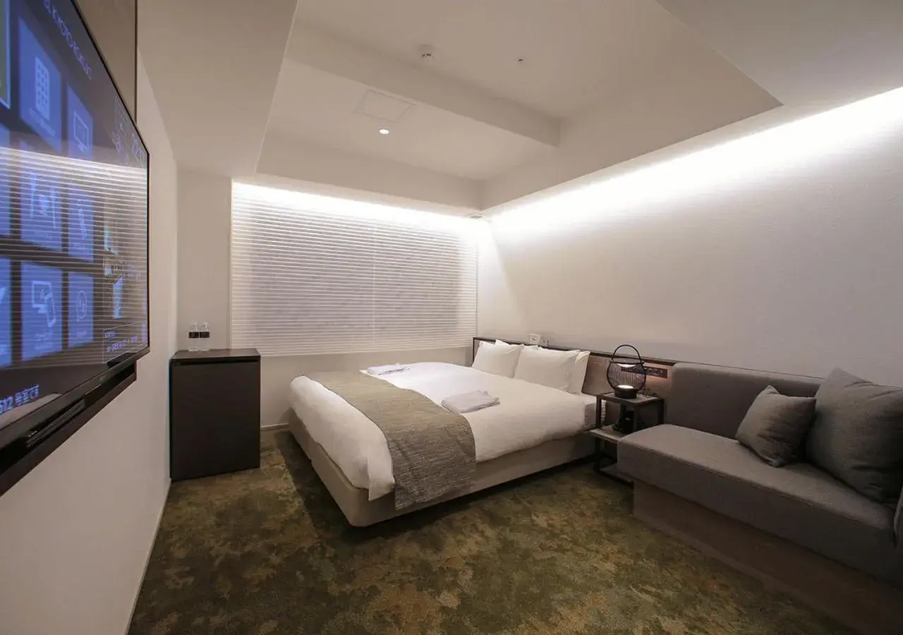 Deluxe King Room - single occupancy in ORIENTAL HOTEL KYOTO ROKUJO Deluxe King Room - single occupancy in ORIENTAL HOTEL KYOTO ROKUJO