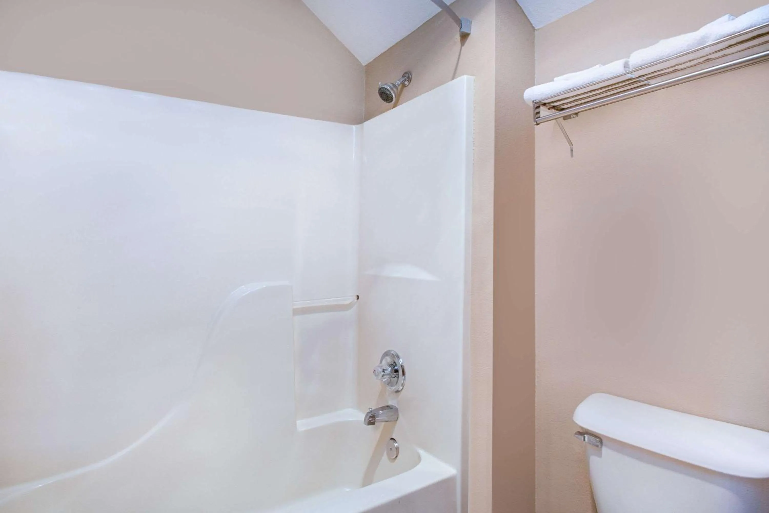 Bathroom in Super 8 by Wyndham Defiance