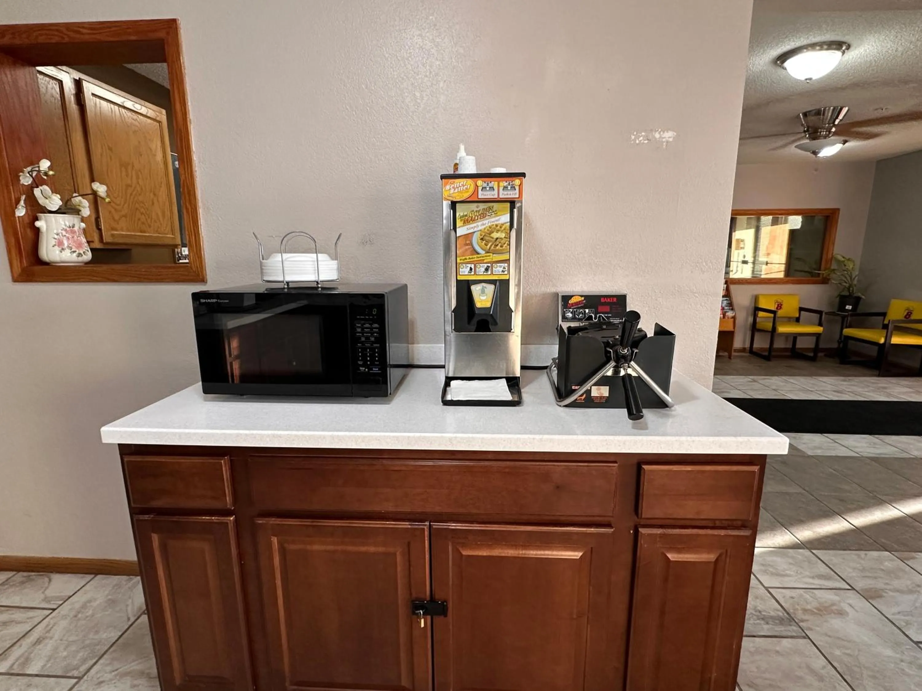 Breakfast in Super 8 by Wyndham Smithville Kansas City