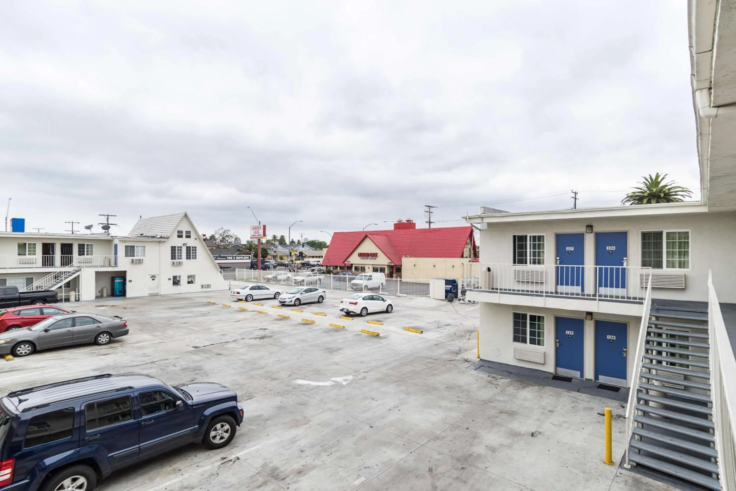 Property building in Motel 6-Long Beach, CA - International City