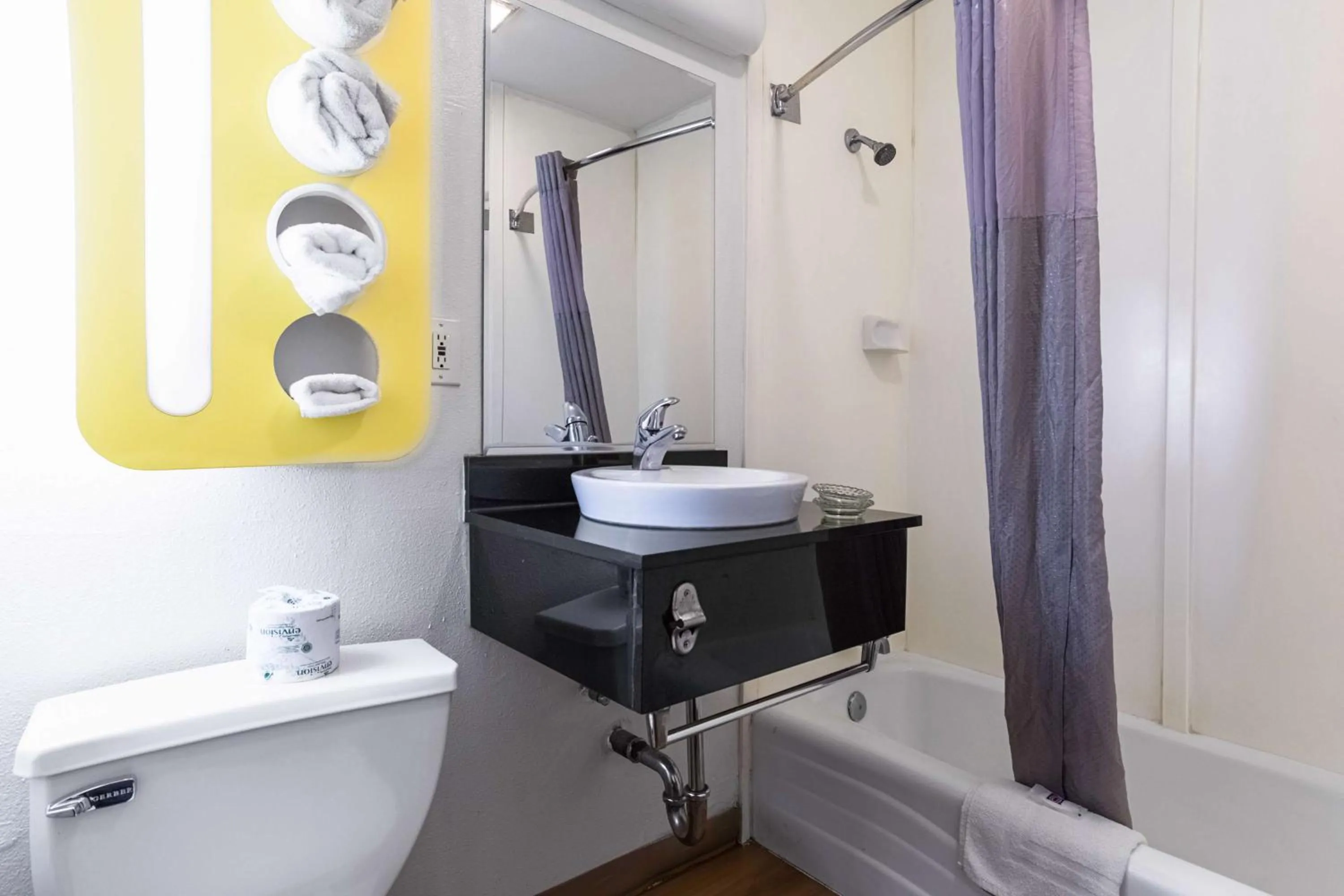 Shower in Motel 6-Long Beach, CA - International City