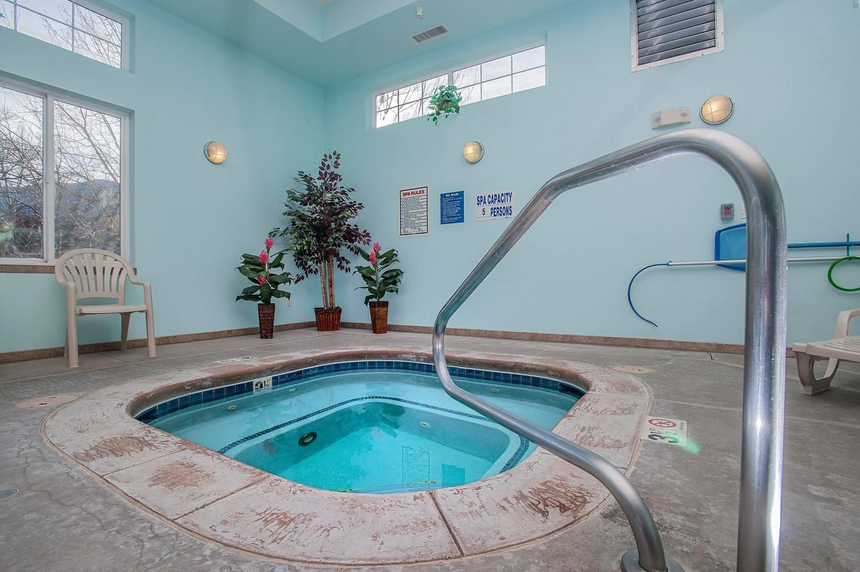 Hot Tub in Days Inn by Wyndham Manitou Springs