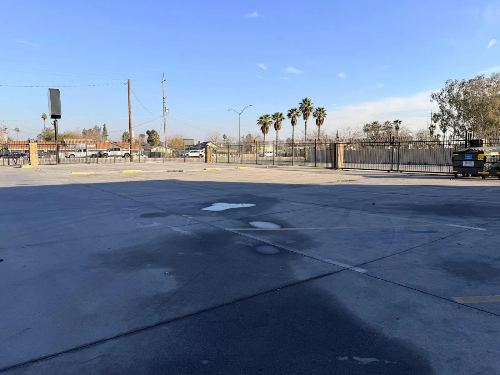 Day in Super 8 by Wyndham Bakersfield CA