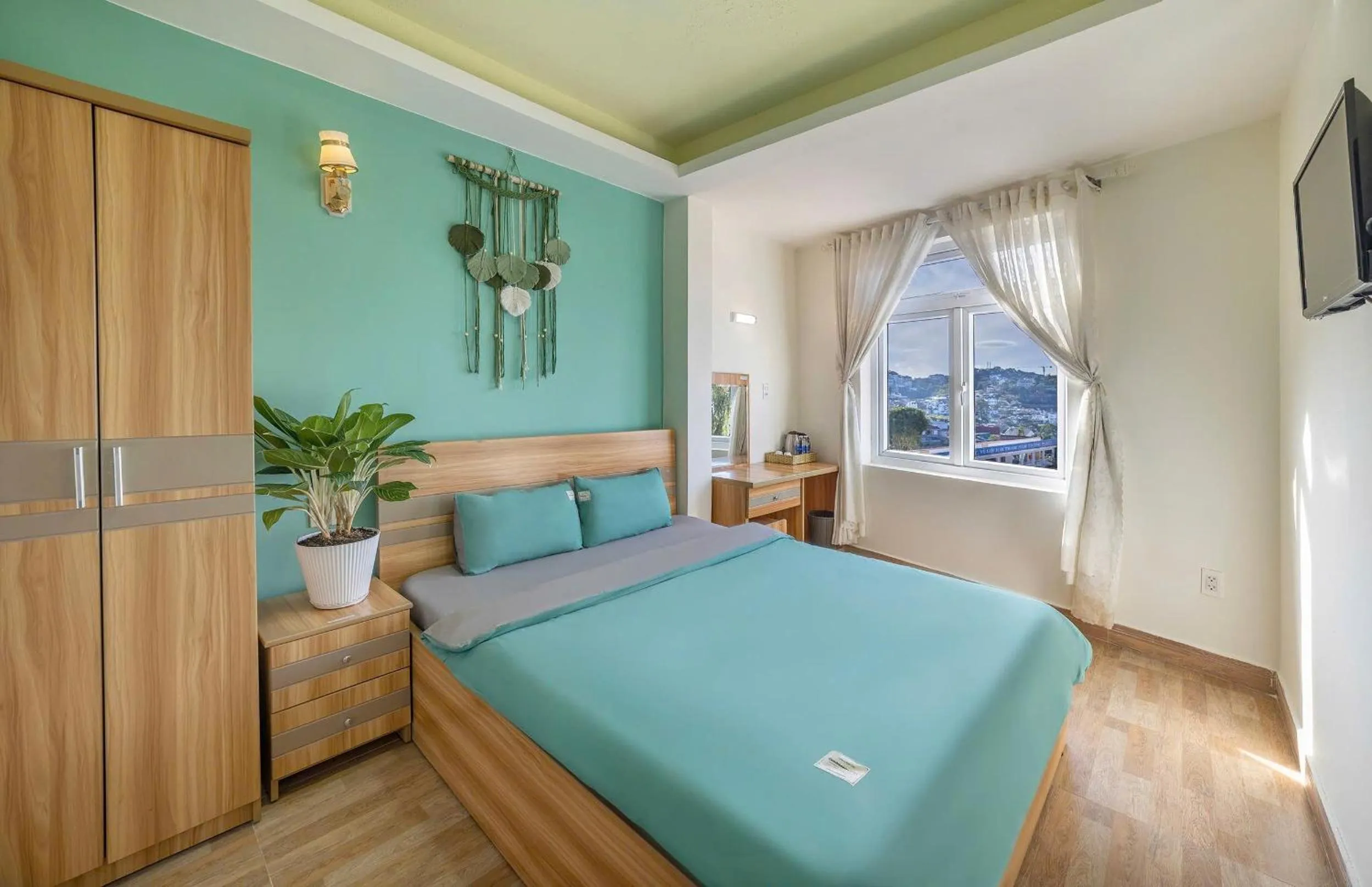 Bed in Vanilla Dalat Hotel