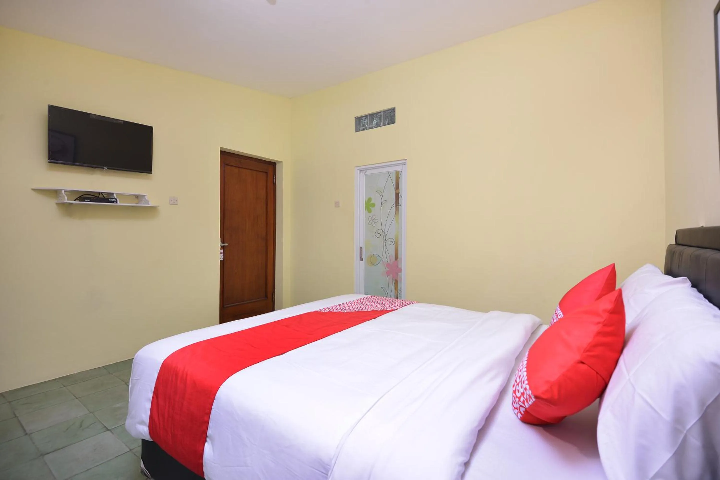 Bedroom in Super OYO 1046 Omah Pathok