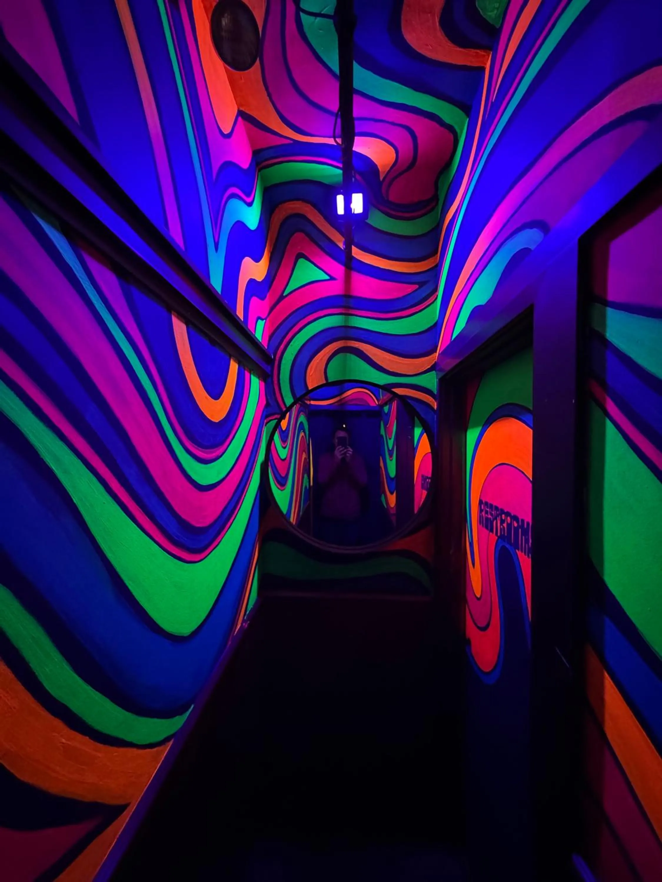 Bathroom in Green Tortoise Hostel